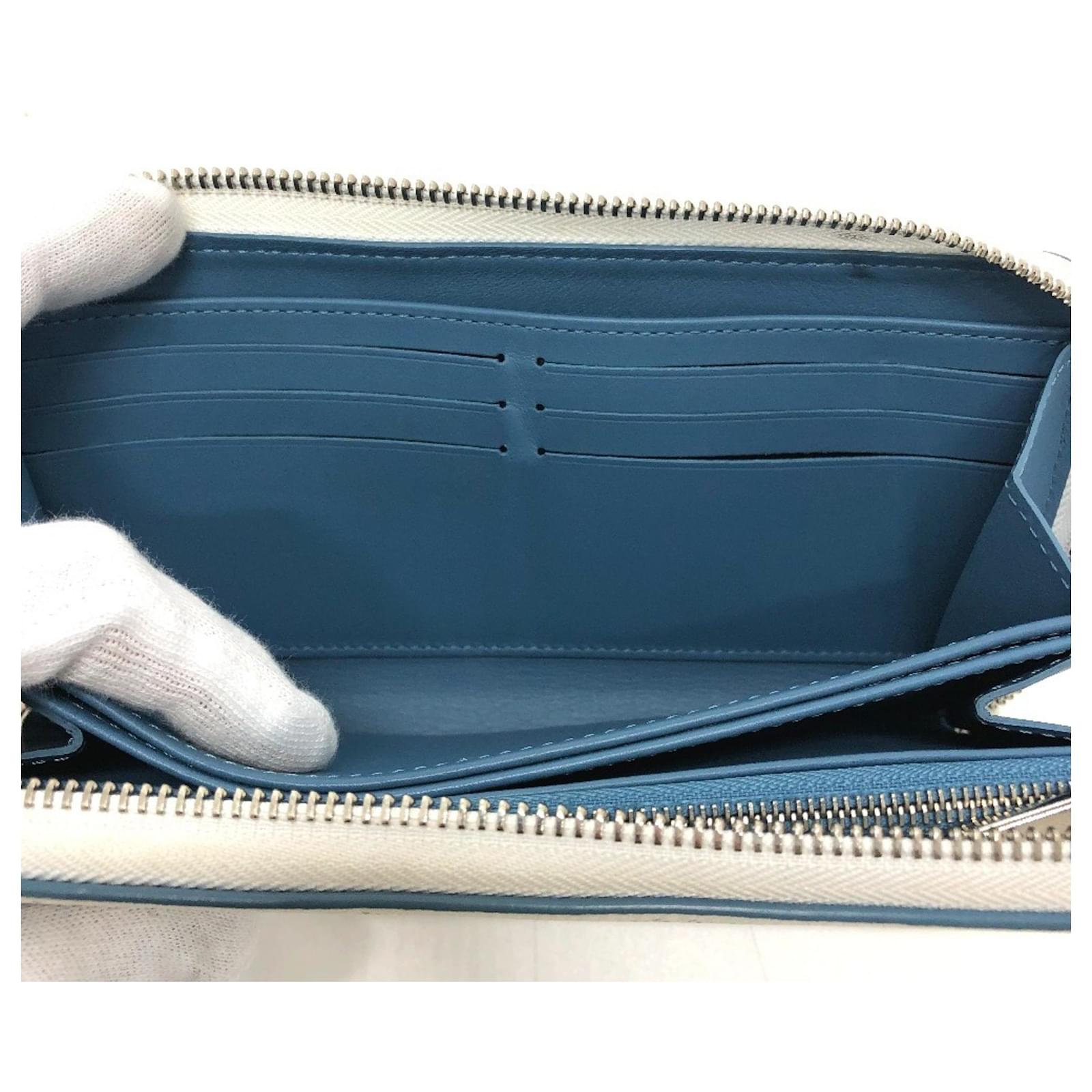 Louis Vuitton Monogram Mahina Zippy Wallet White Leather  ref.2423747