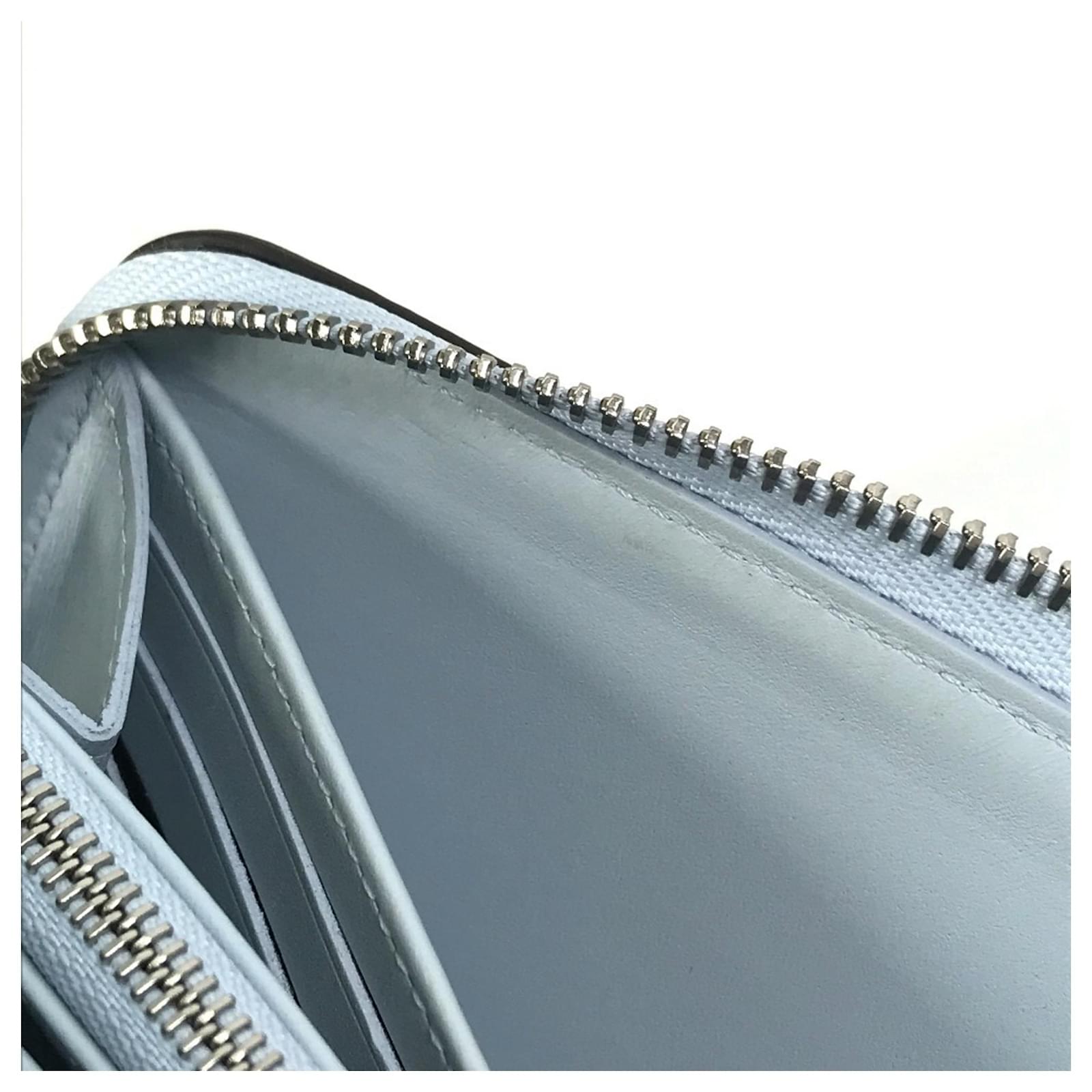 Louis Vuitton Mahina Zippy Wallet Blue Patent leather  ref.2424288