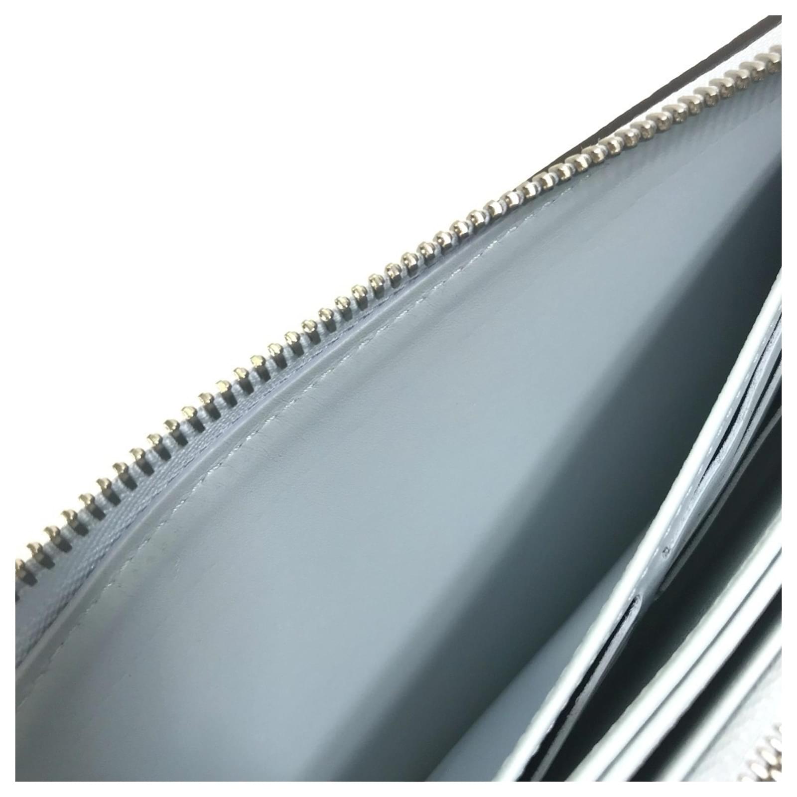 Louis Vuitton Mahina Zippy Wallet Blue Patent leather  ref.2424288