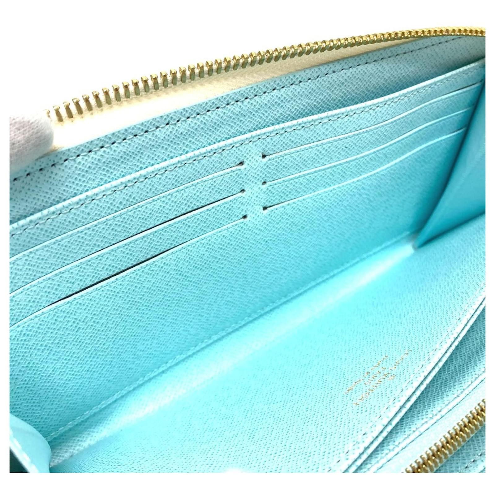 Louis Vuitton Monogram Giant By the Pool Zippy Wallet Blue Patent leather  ref.2424344