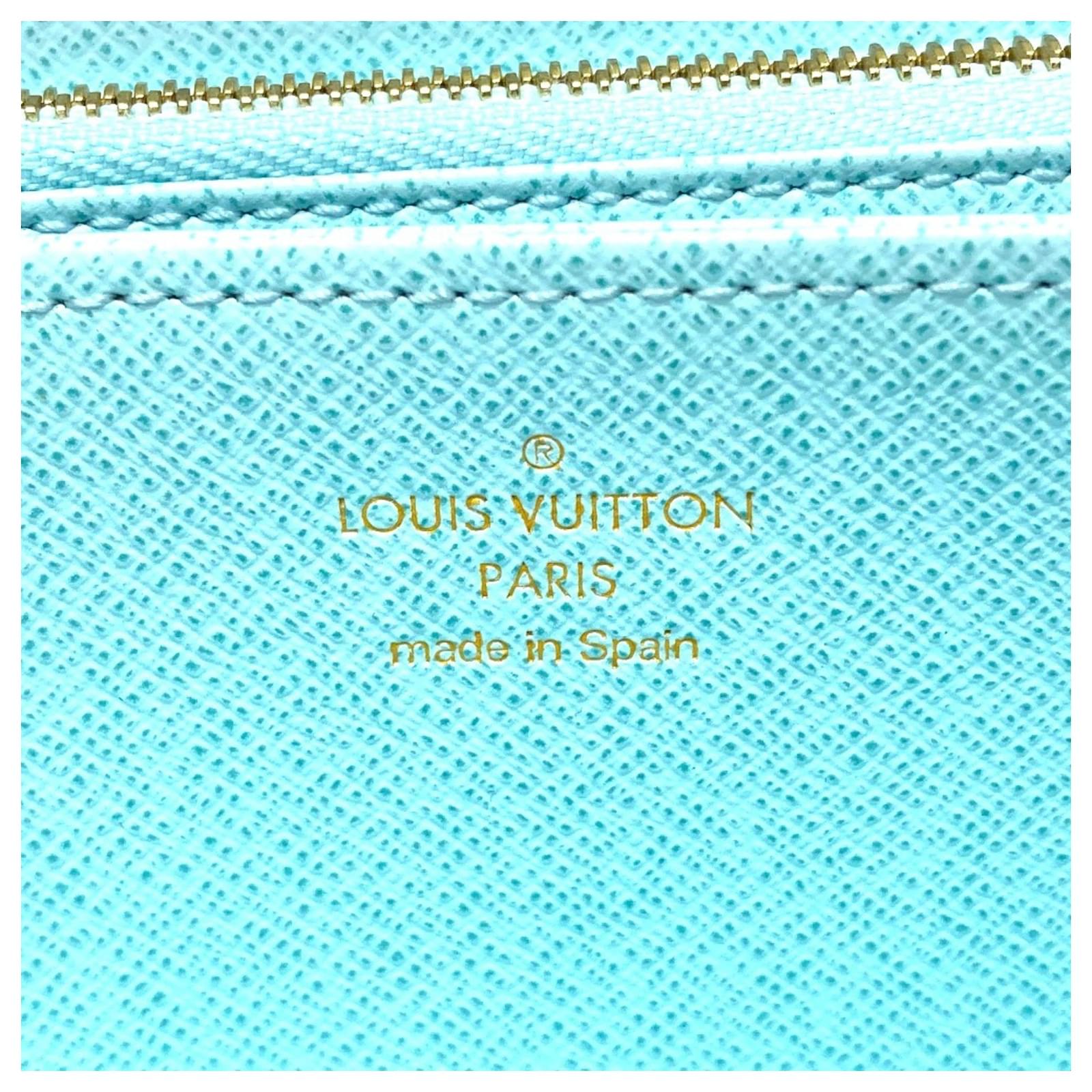 Louis Vuitton Monogram Giant By the Pool Zippy Wallet Blue Patent leather  ref.2424344