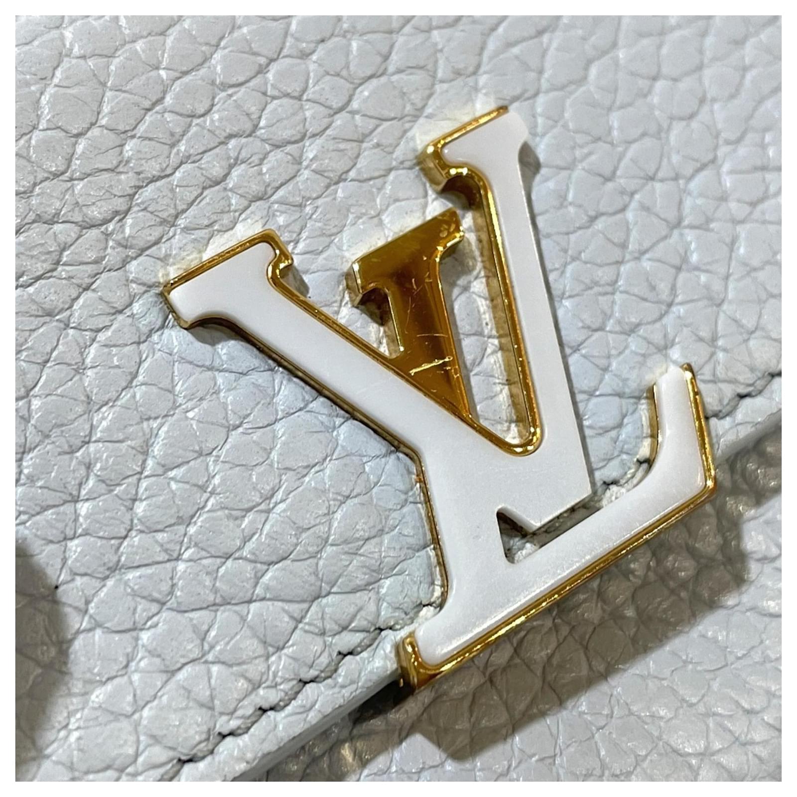 Louis Vuitton Portefeuille Capucines XS Compact Tri-fold Wallet Blue Leather  ref.2424706