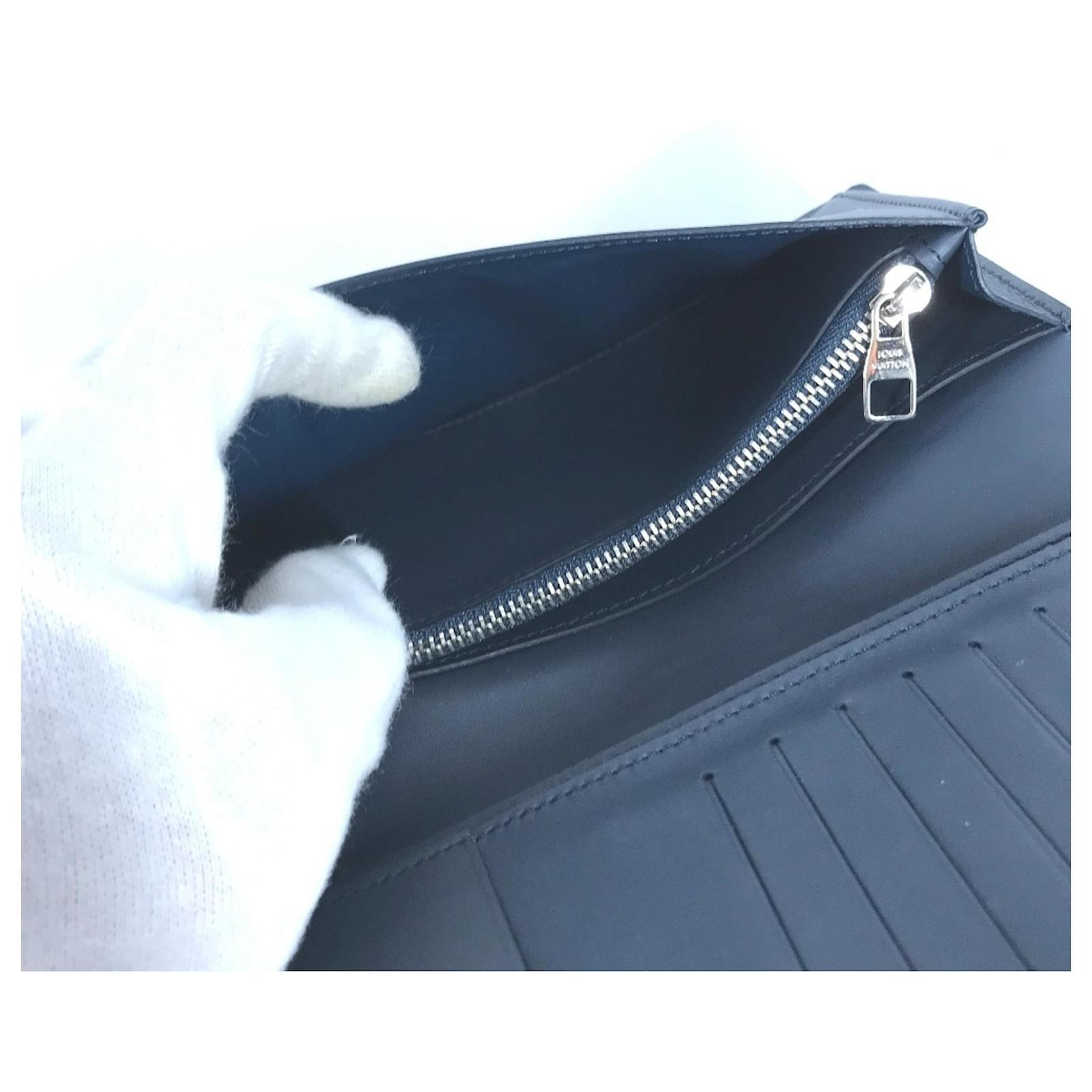 Louis Vuitton Ombre Long Wallet Navy blue Leather  ref.2430941