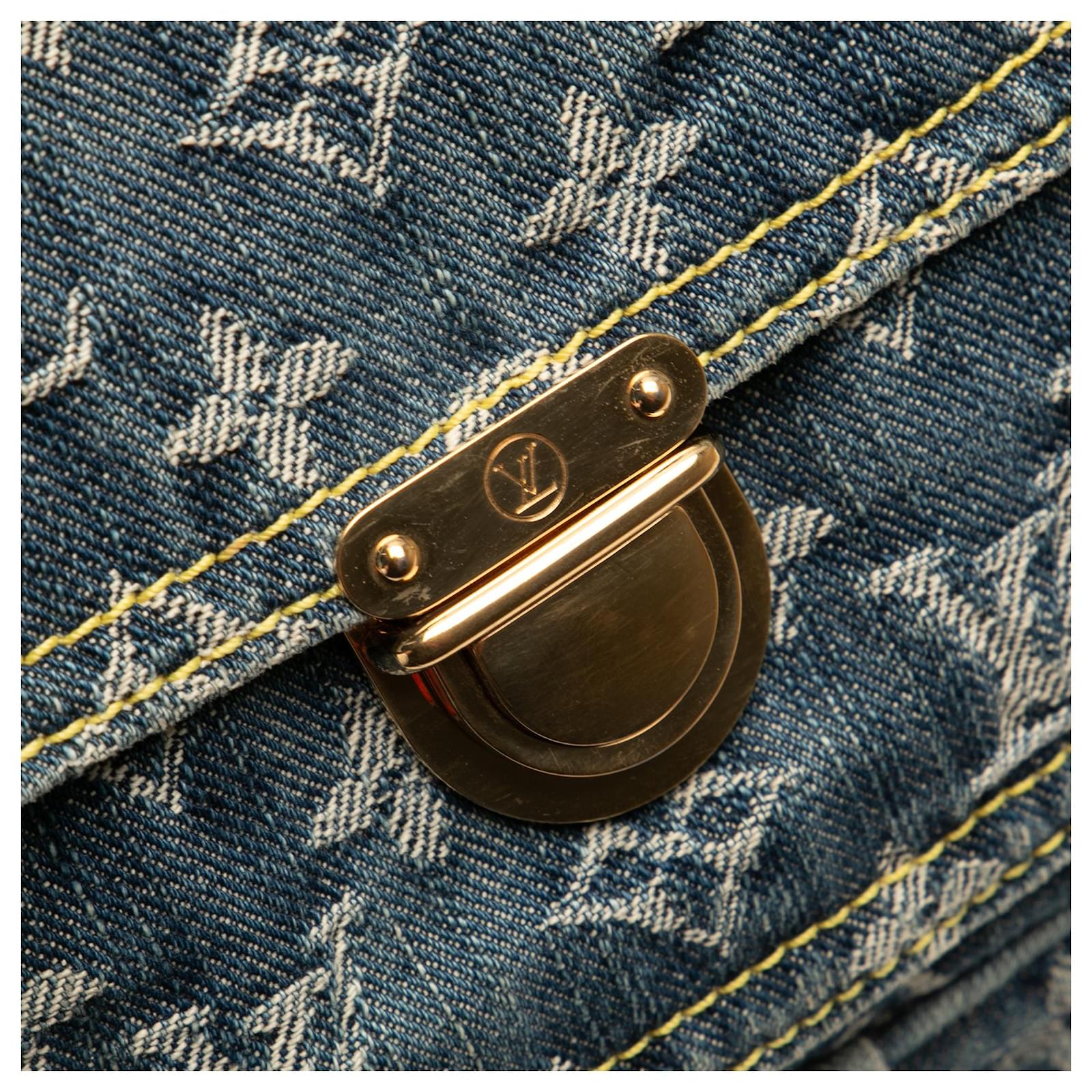 Louis Vuitton Blue Monogram Denim Bum Bag Leather Cloth ref.2431423