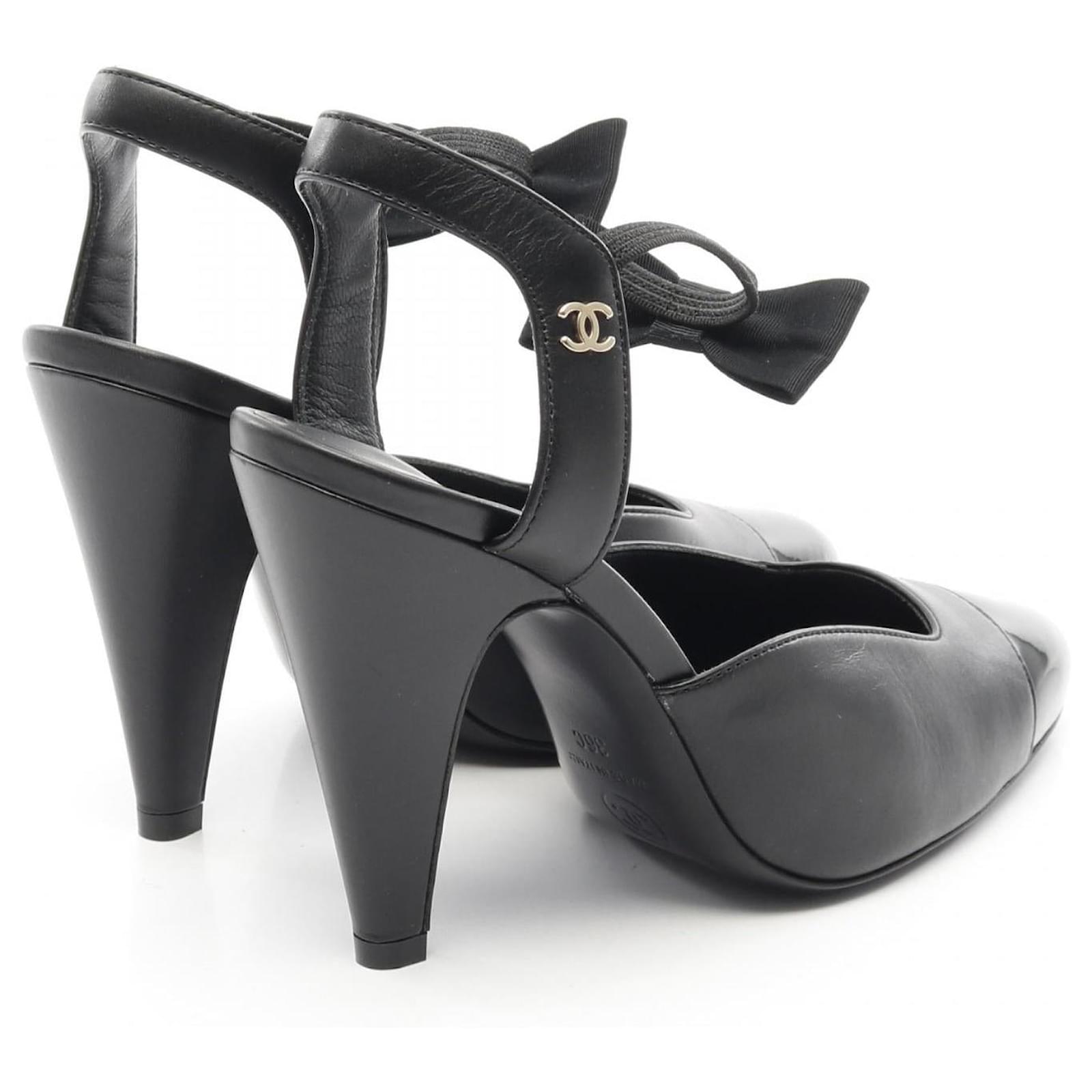 靴 CHANEL Backside Coco Mark Patent Pumps 靴 CHANEL Backside Coco Mark Patent Pumps CHANEL Coco Mark