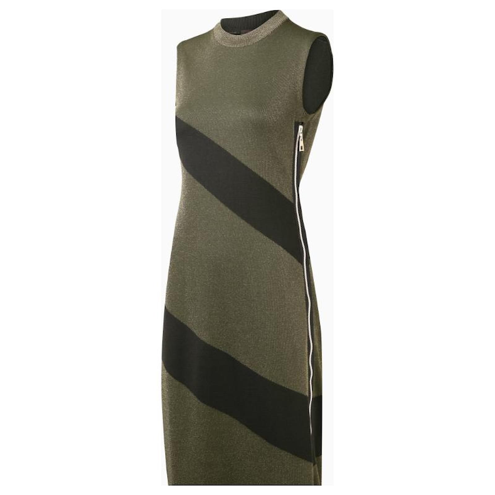 Louis Vuitton Dress, Kaki Knit Model Resort 2016. Green Wool Polyamide  ref.2444125 - Joli Closet