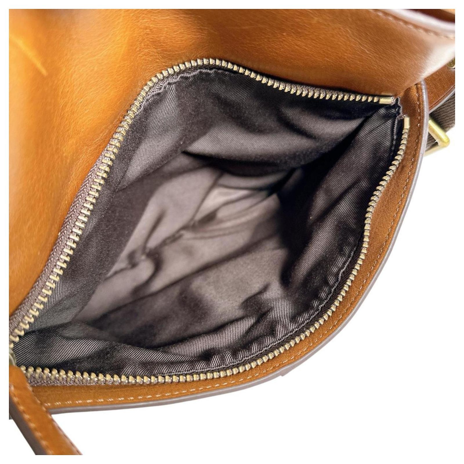 Coach 70710 Brown Leather Shoulder Bag ref.JC2444179 (Sold) - Joli 