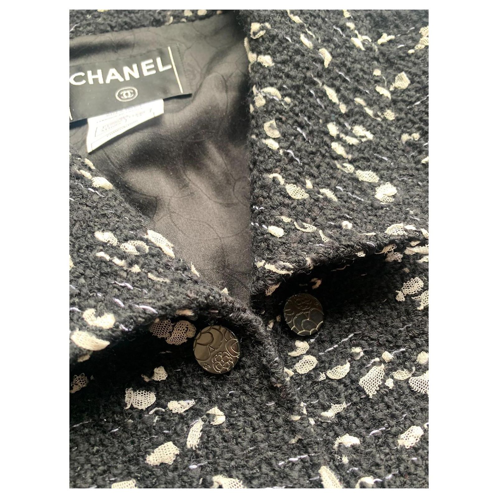 2002 Chanel 02A Tulle Confetti Tweed jacket / skirt suit Runway 