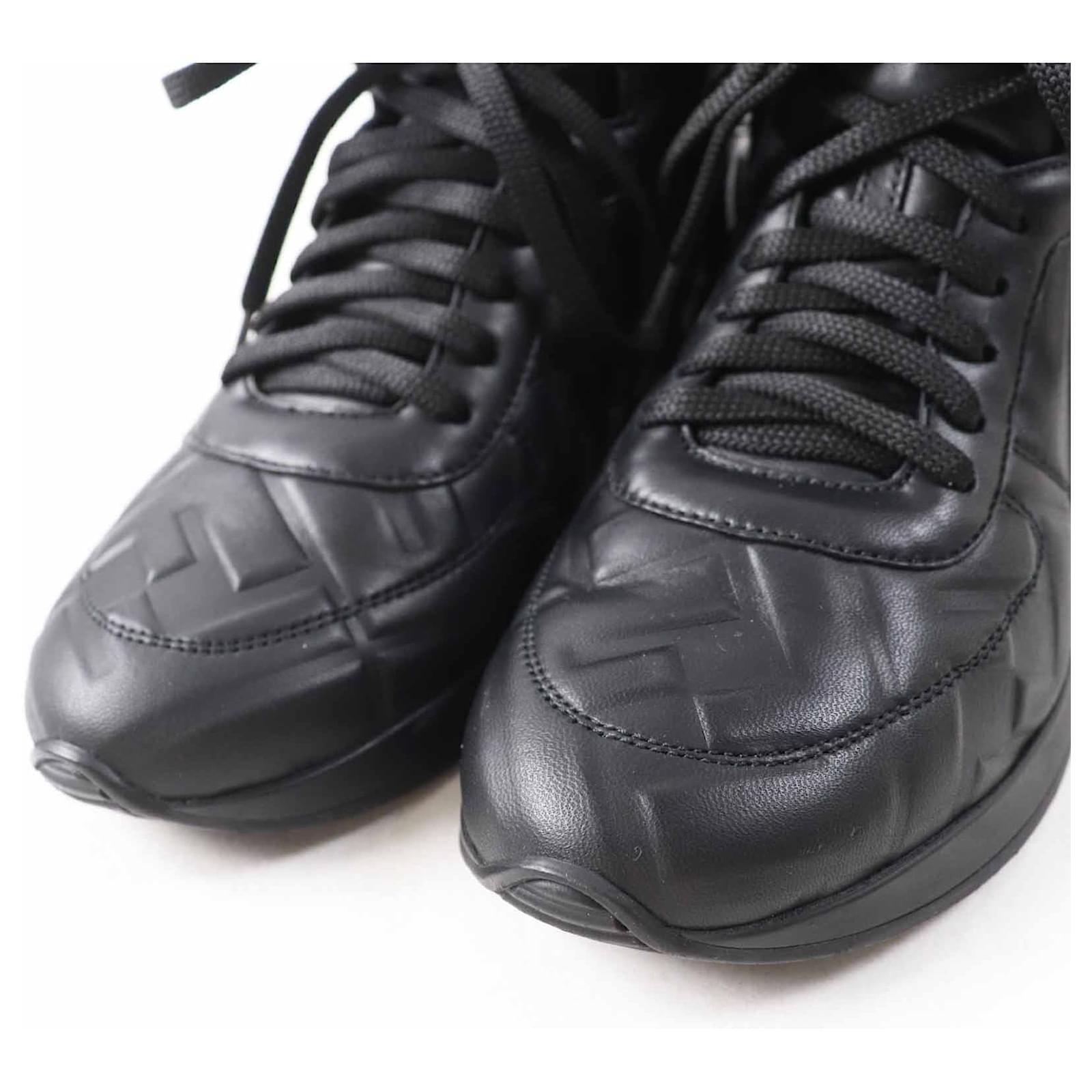 Fendi FFロゴ フラットシューズ ブラック 39 Fendi FF logo leather sneakers Black ref.2469185 - Joli Closet