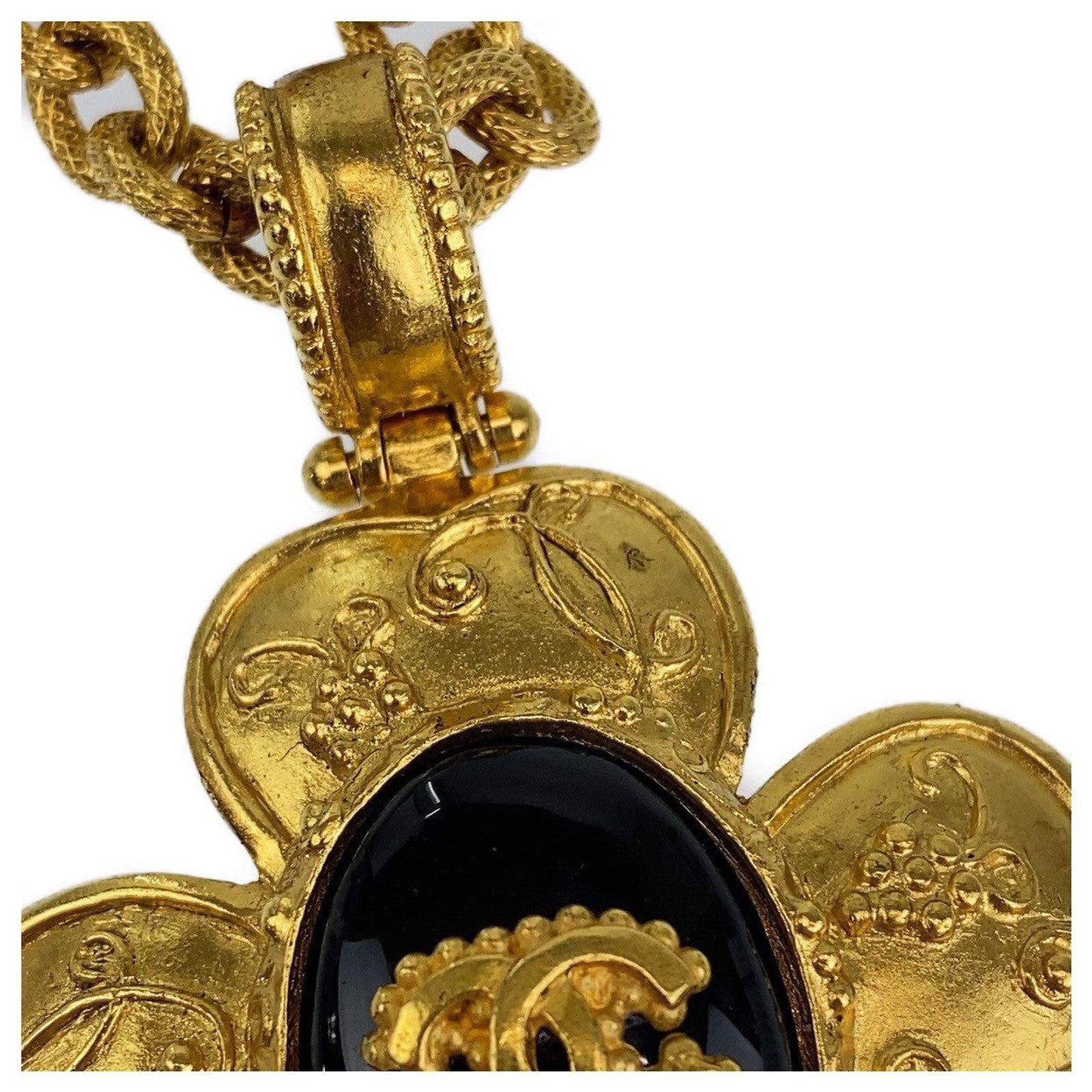 Chanel Chanel Gripoix Coco Mark Stone Gold-Plated Necklace Metal Necklace Timeless Chanel Coco Mark Gripoix Natural Stone Necklace  main image 2