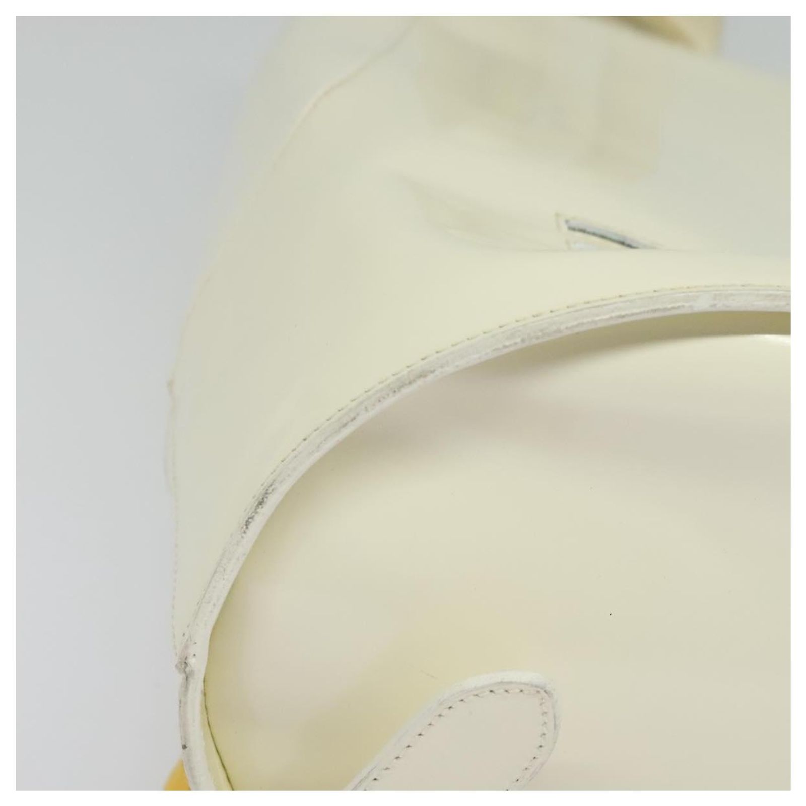 Salvatore Ferragamo Gancini Backpack Patent leather White  display picture 1