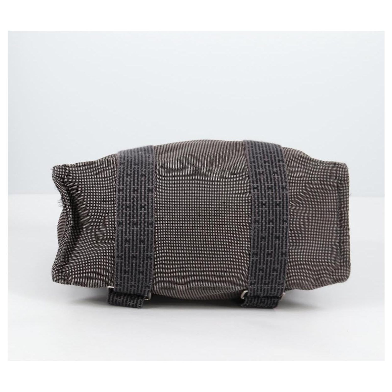 Hermès HERMES Her Line A Dos MM Backpack Canvas Gray Silver  display picture 1