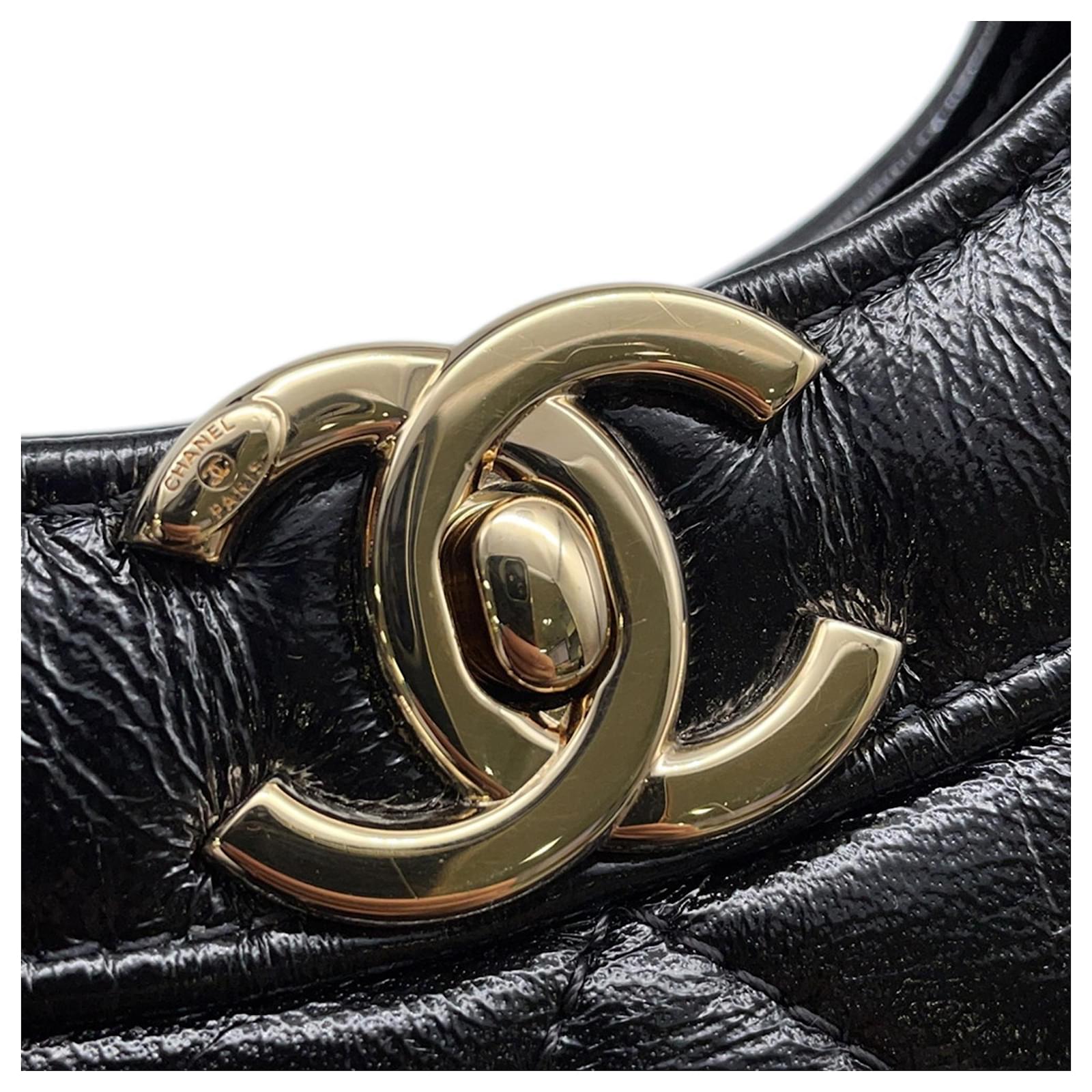Chanel Handbag 31 in Black Lambskin Leather ref.JC2504803 (Sold
