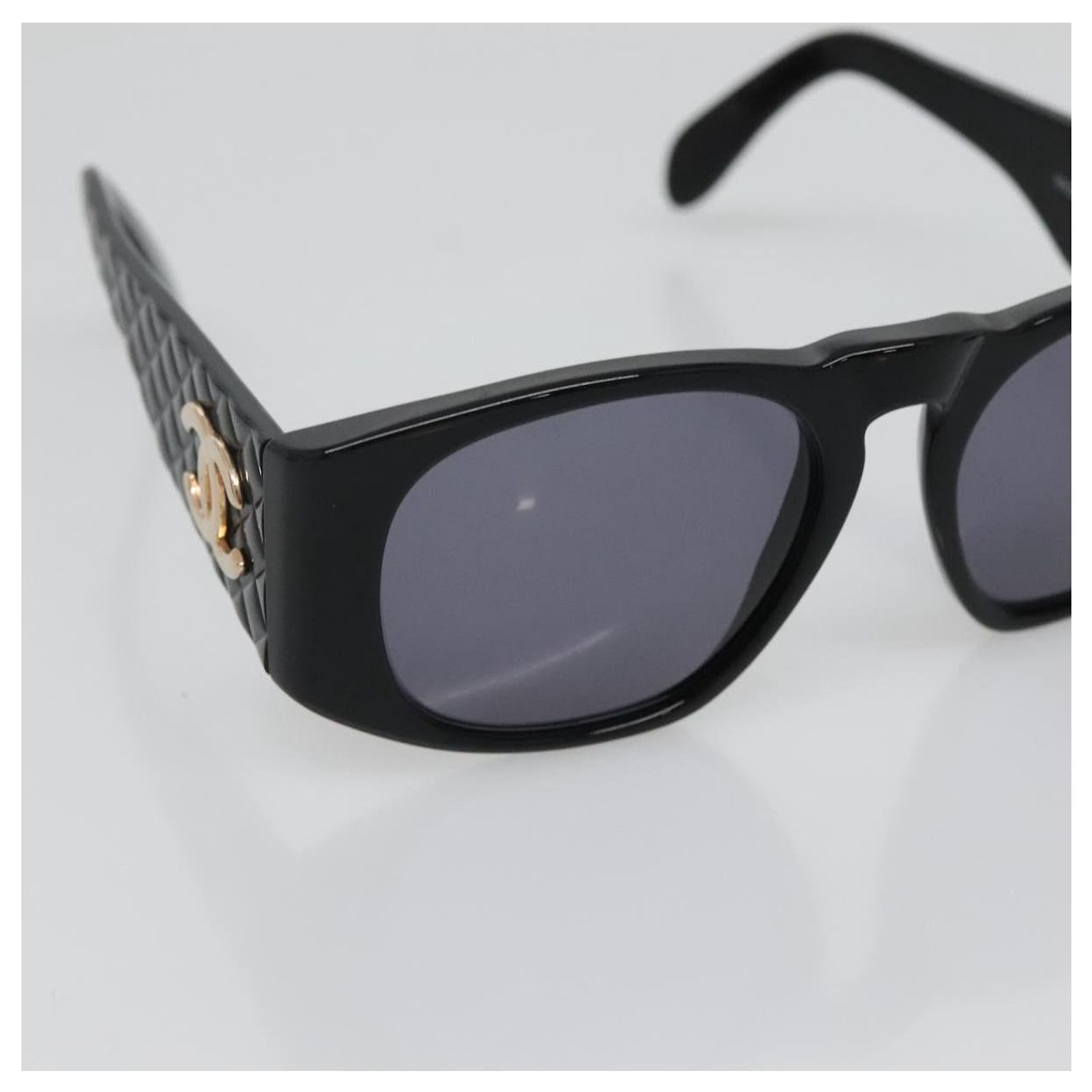 CHANEL Sunglasses plastic Black CC Auth yk19492 ref.2505288 