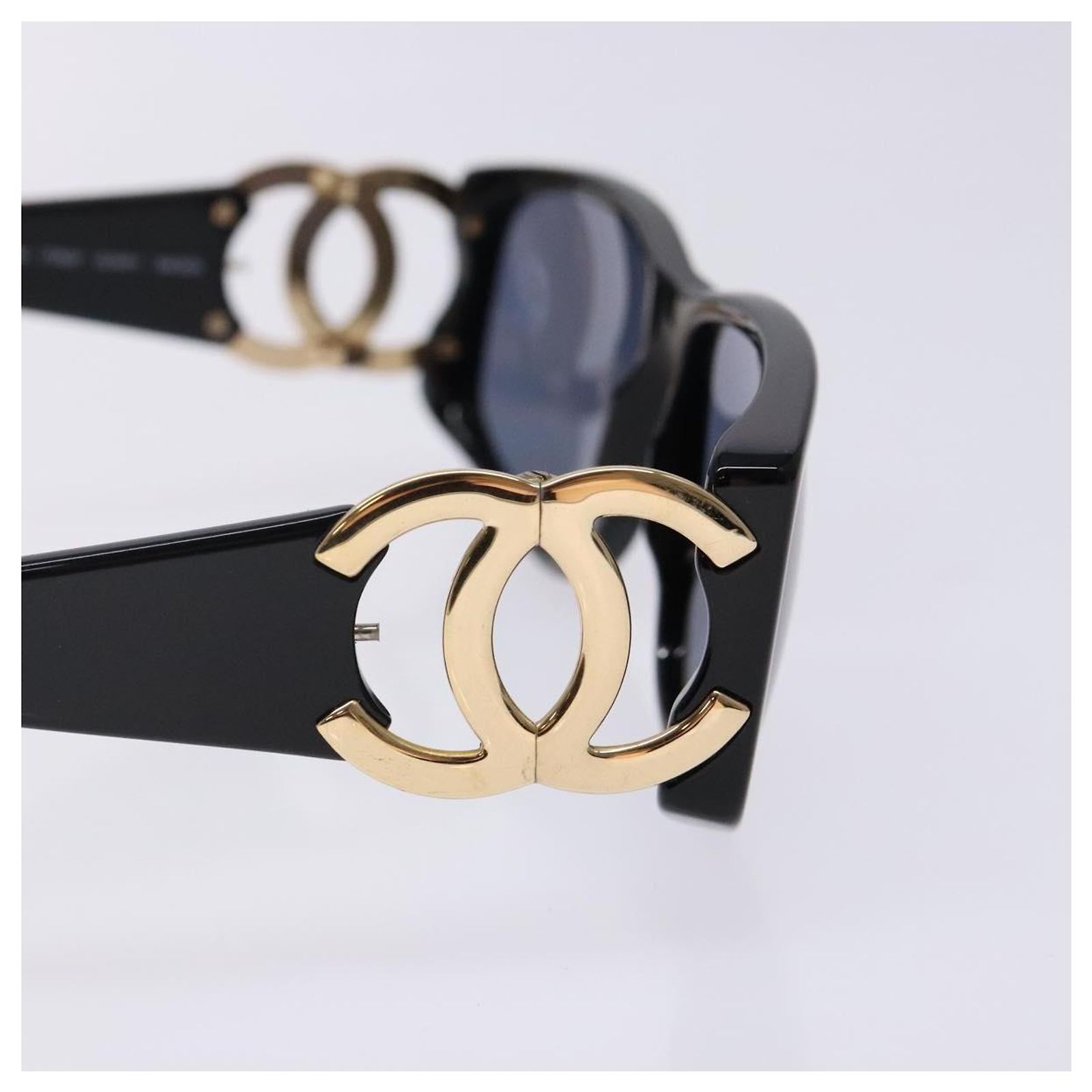 CHANEL Sunglasses plastic Black CC Auth yk19444 CHANEL Black Sunglasses Plastic ref.945723 - Joli Closet main image 3