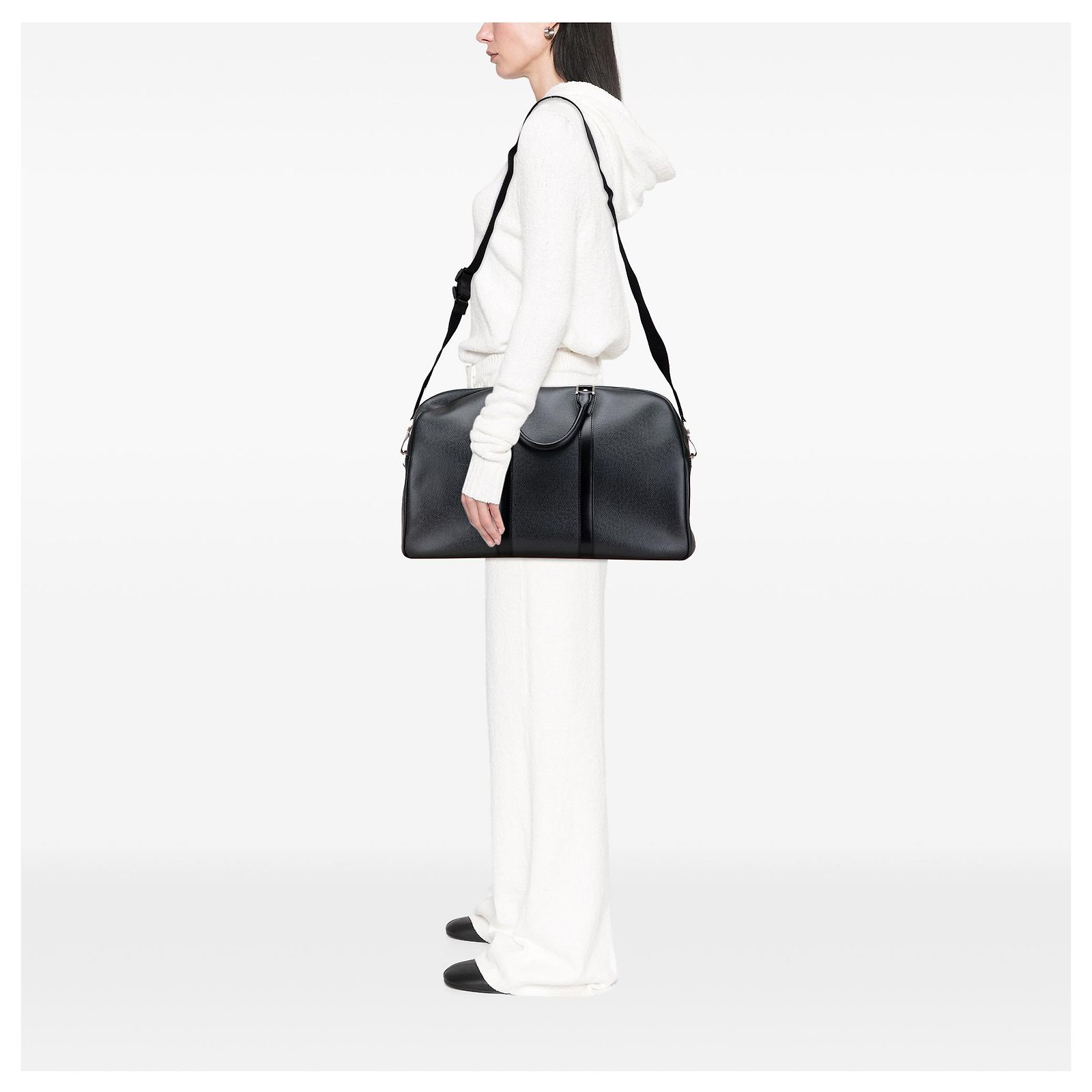 Louis Vuitton Black Taiga Kendall PM Leather ref.2519529 (Sold
