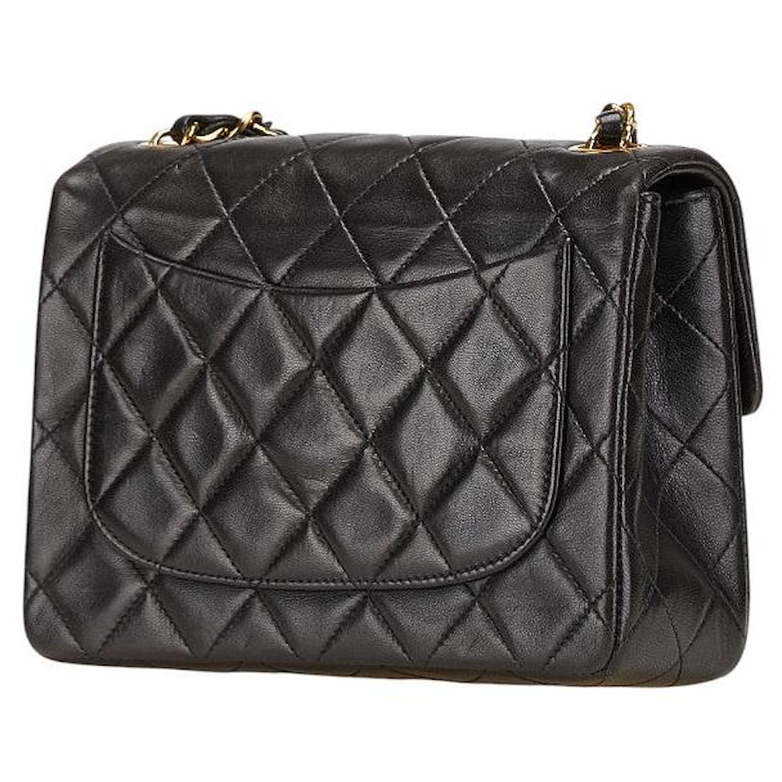 Chanel Coco Mark Matelassé Lambskin Shoulder Bag Black ref