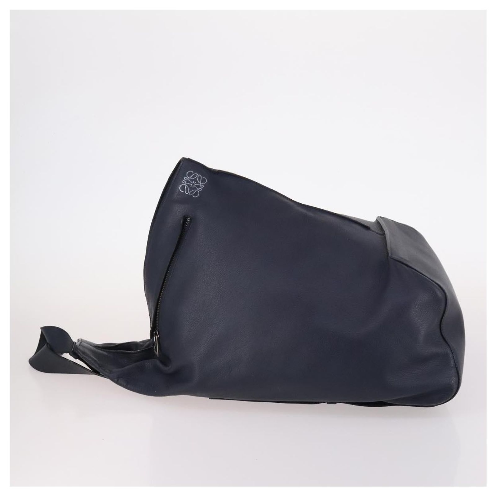 LOEWE Anagram Anton Backpack Leather Navy Silver Auth bs28942 新入荷—Loewe Anton Backpack】 Navy藏藍色皮革背包?size :33 x  main image 4