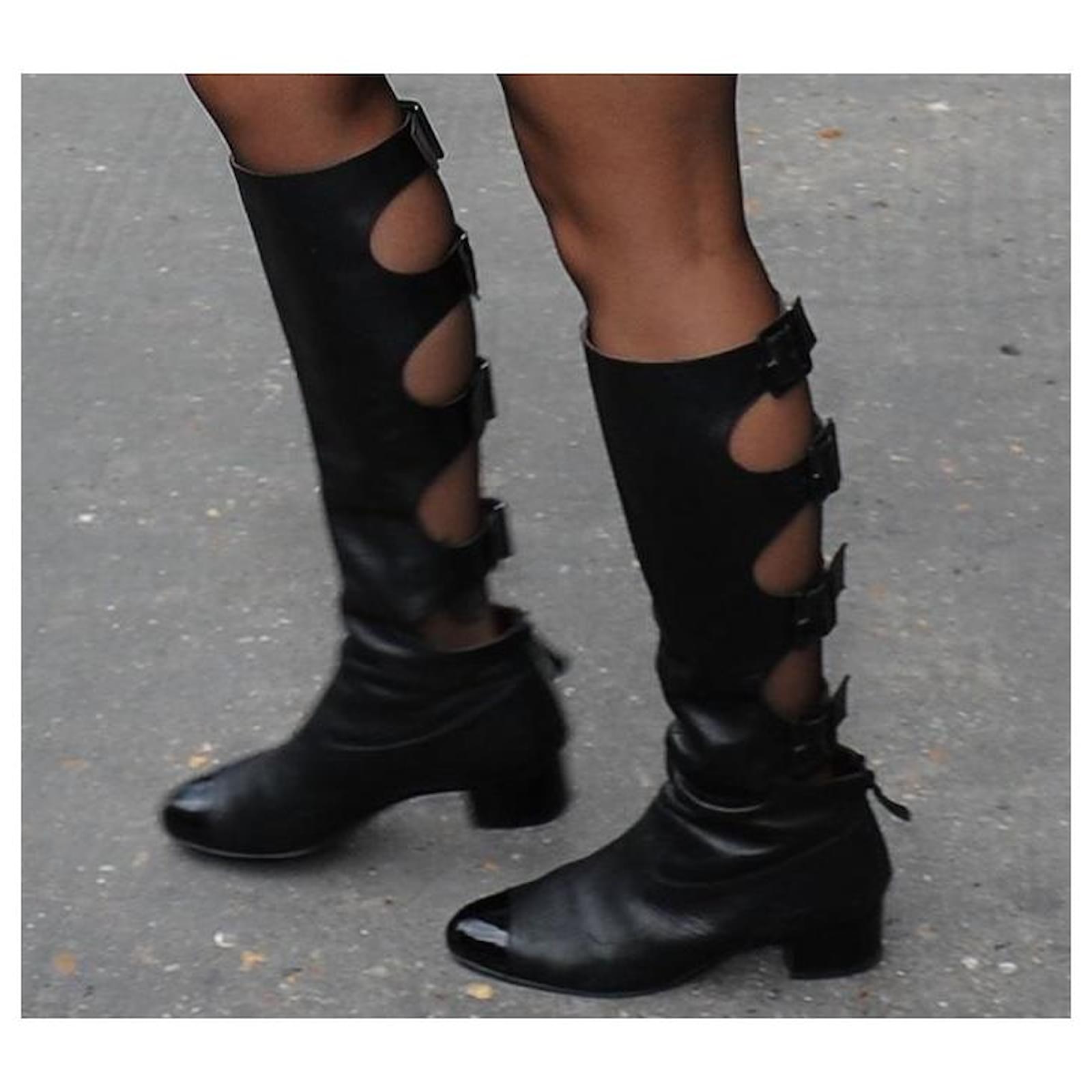 Chanel 07A Runway Black Leather Gladiator Buckle Knee High Riding