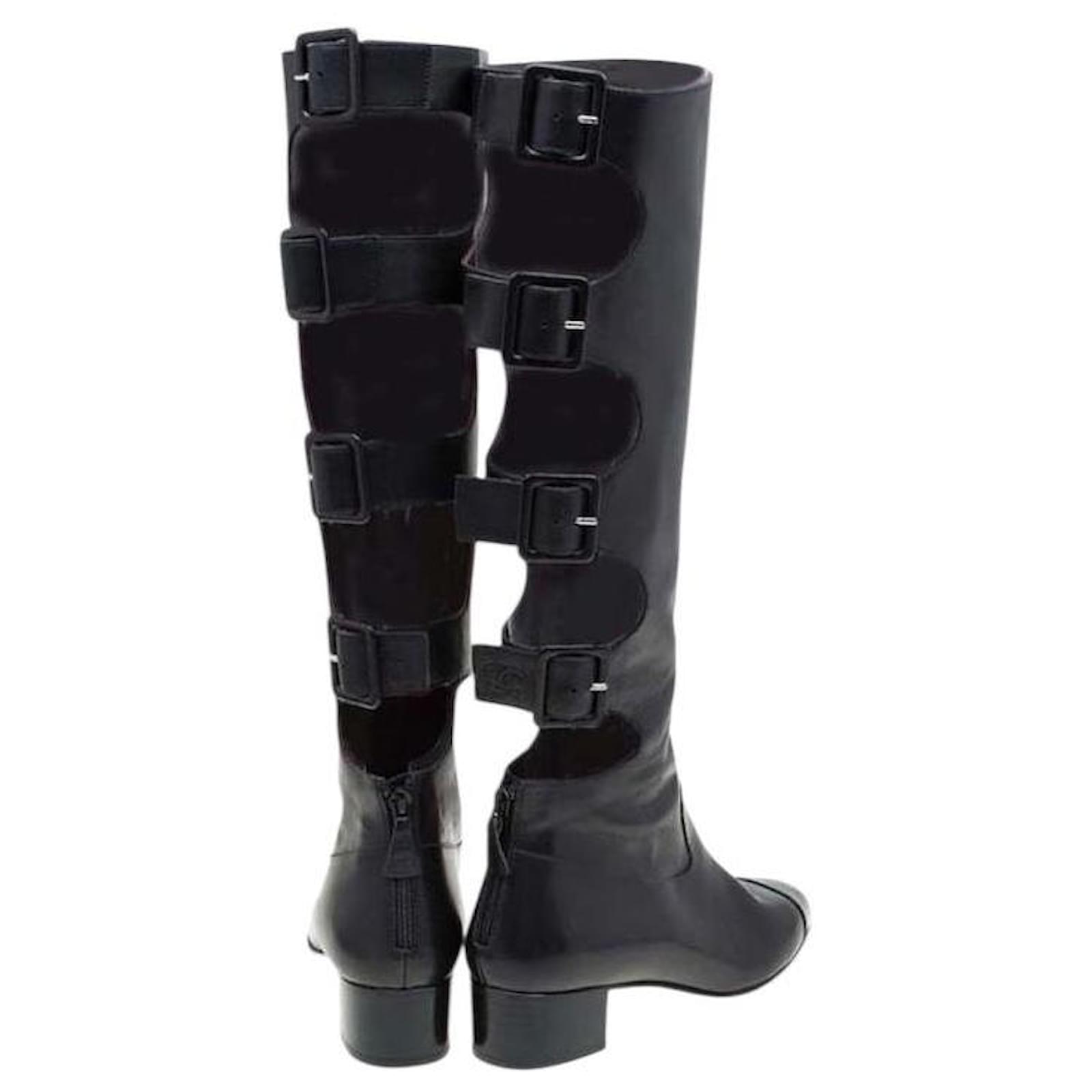 靴 CHANEL Gladiator Buckle Knee High Boot Chanel 07A Runway Black Leather Gladiator Buckle Knee High Riding