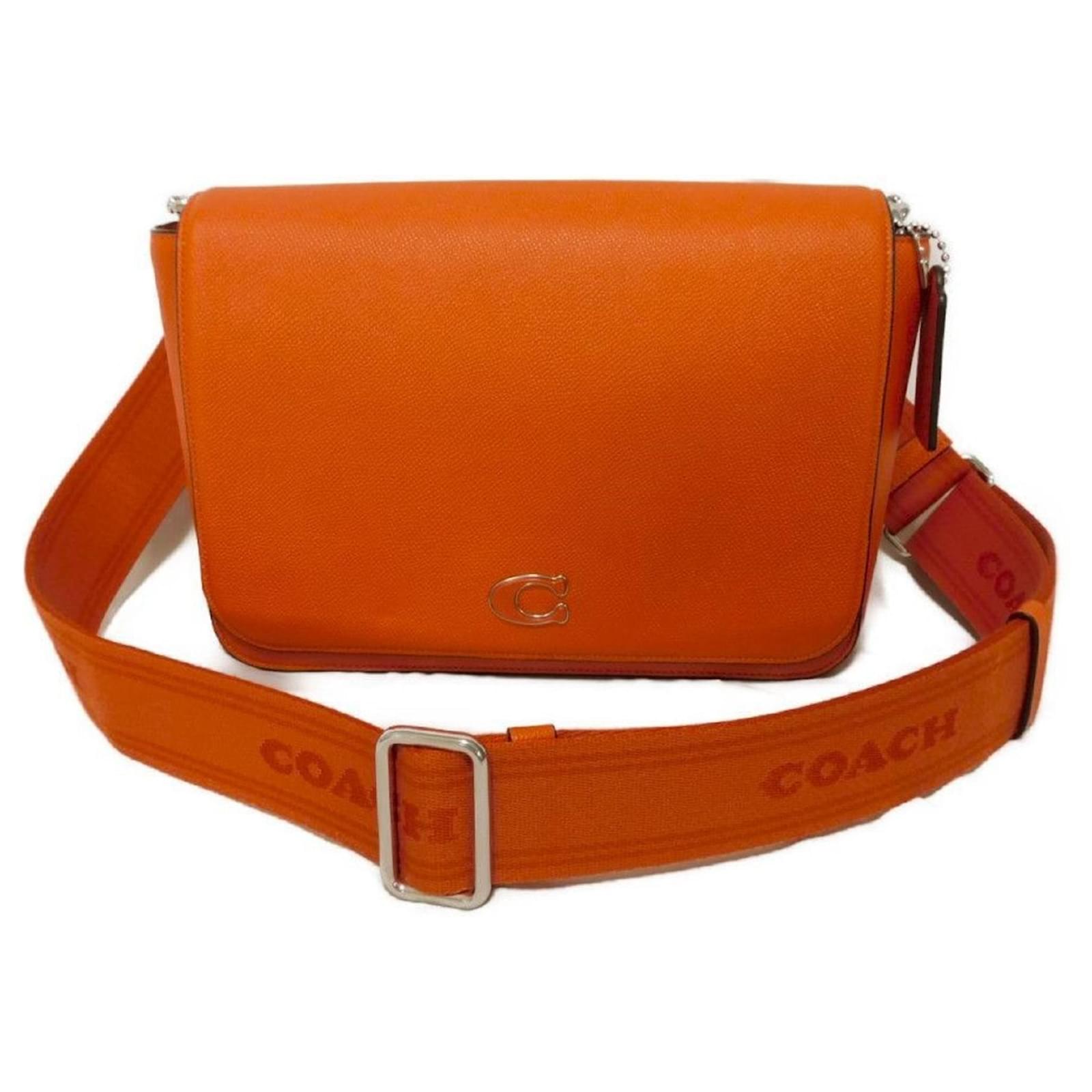 Coach Men's Orange Crossgrain Signature Shoulder Bag ref.2531229