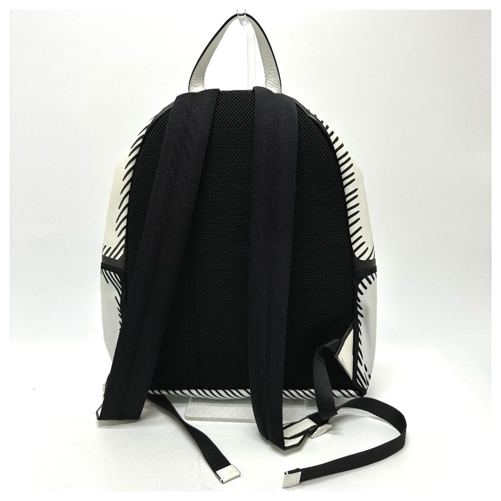 FENDI 7VZ042 Joshua Vides California Sky Backpack in White Canvas/Leather Fendi 7VZ042 Joshua Vides California Sky Backpack White  main image 4