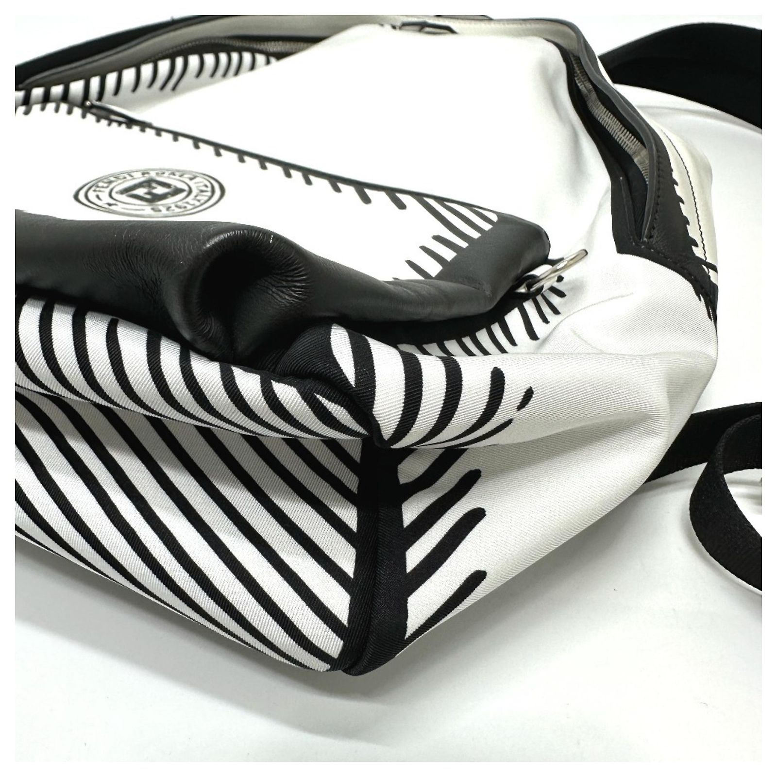 FENDI 7VZ042 Joshua Vides California Sky Backpack in White Canvas/Leather Fendi 7VZ042 Joshua Vides California Sky Backpack White  main image 2