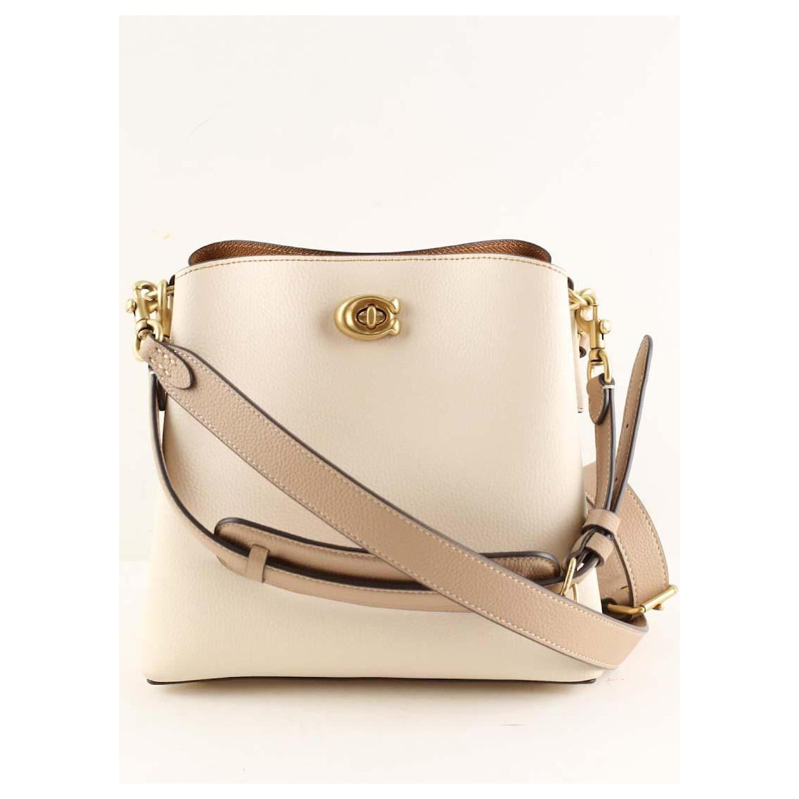 Coach Ecru Leather Shoulder Bag Cream ref.JC2537476 (Sold) - Joli