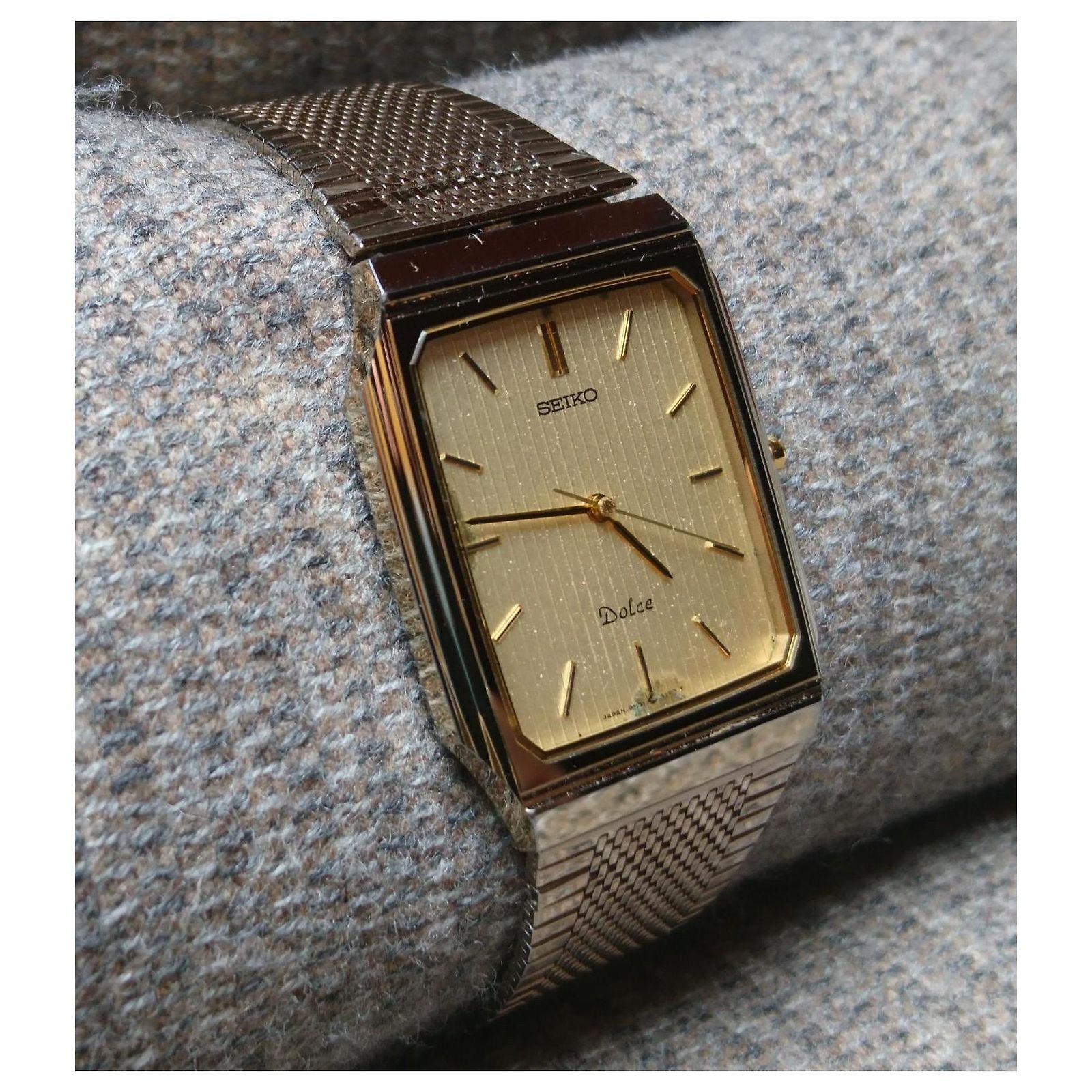 Vintage Seiko Dolce Quartz Watch ref. 9531-5160 Golden Steel ref 