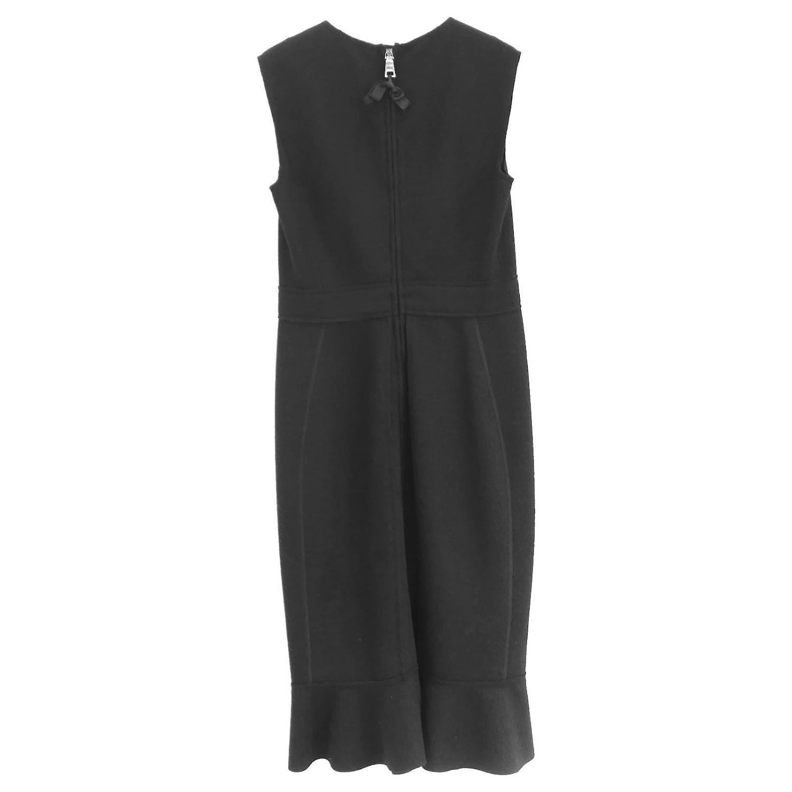Prada Fall 2008 Black Wool Felt Corset Bust Dress ref.2549043 - Joli Closet