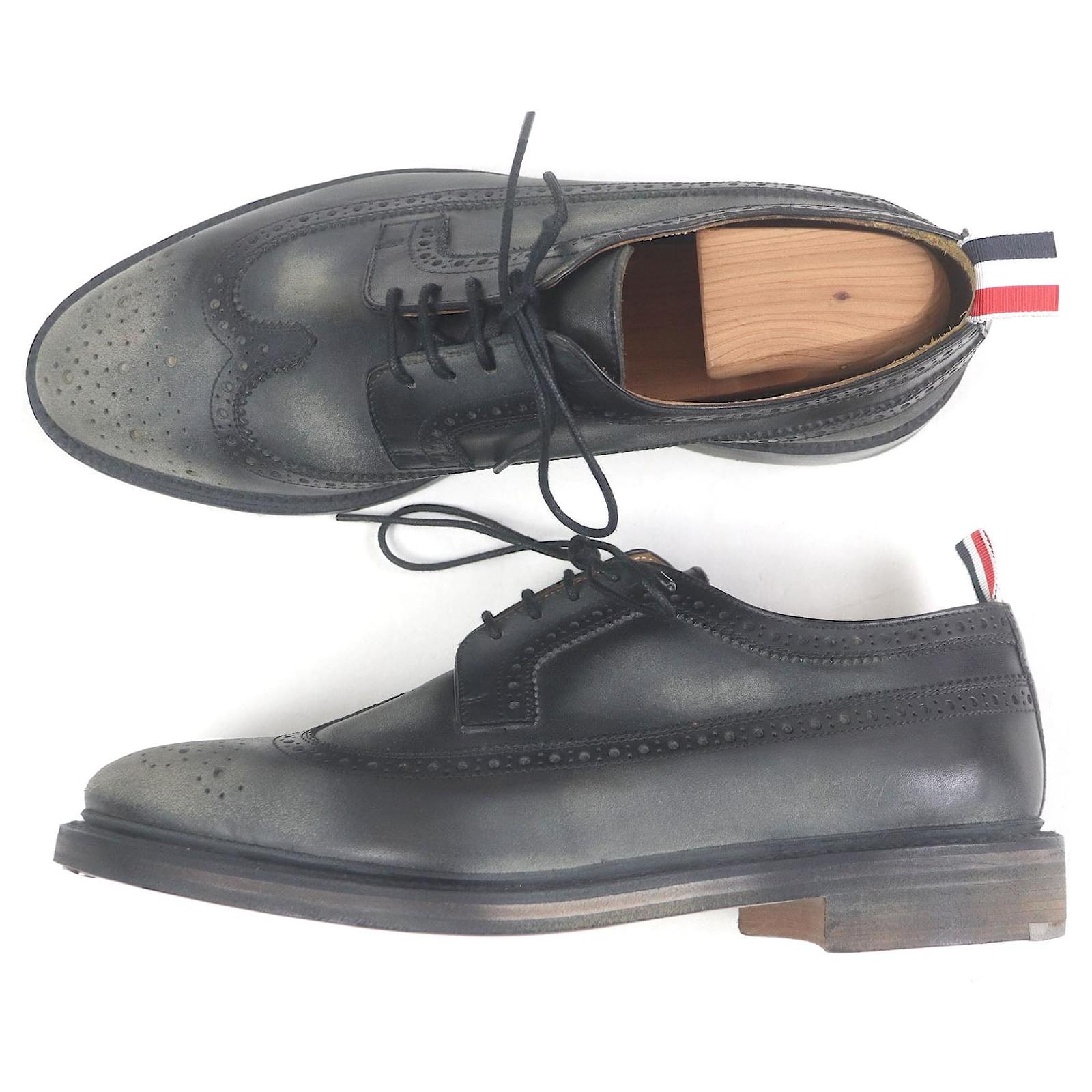 thom browne dress shoes THOM BROWNE - Wingtip Leather Shoes - Black