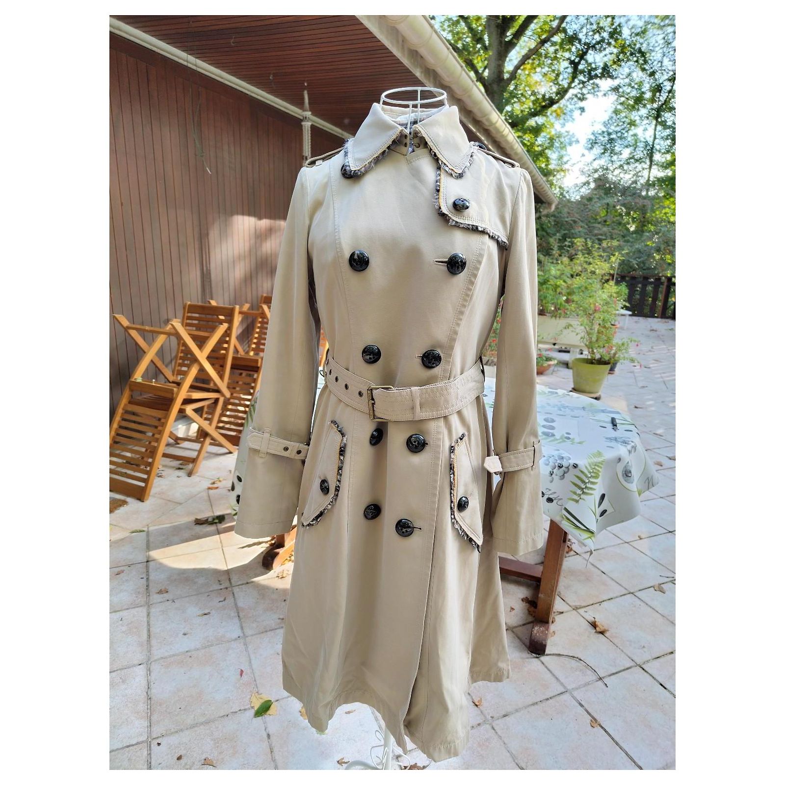 Trench Coat Doublé Beige Taille 38 (M) - Marque CarlaB - Neuf Avec Étiquettes - Coupe Plus