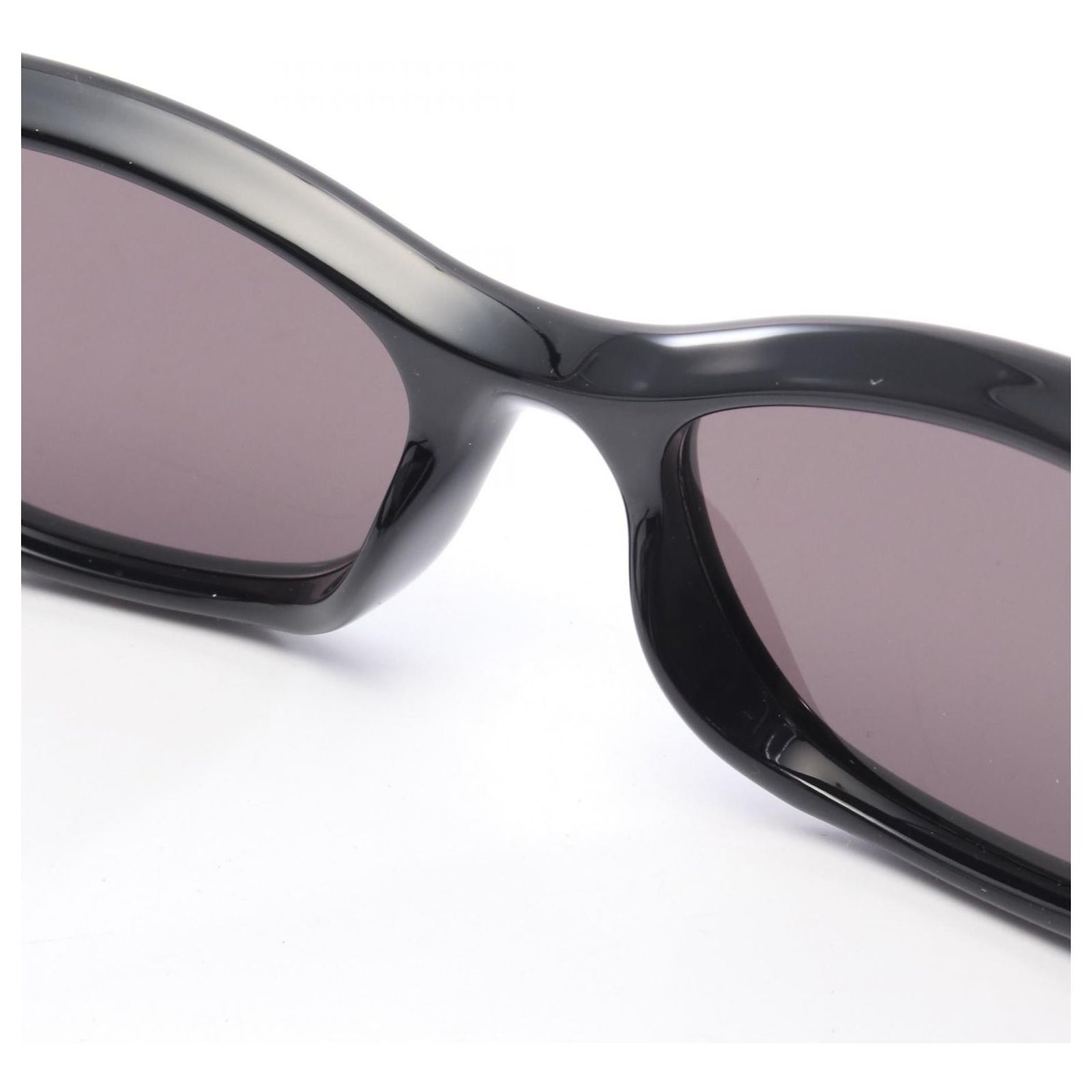 Yves Saint Laurent Saint Laurent Paris SL593001 Sunglasses  display picture 3