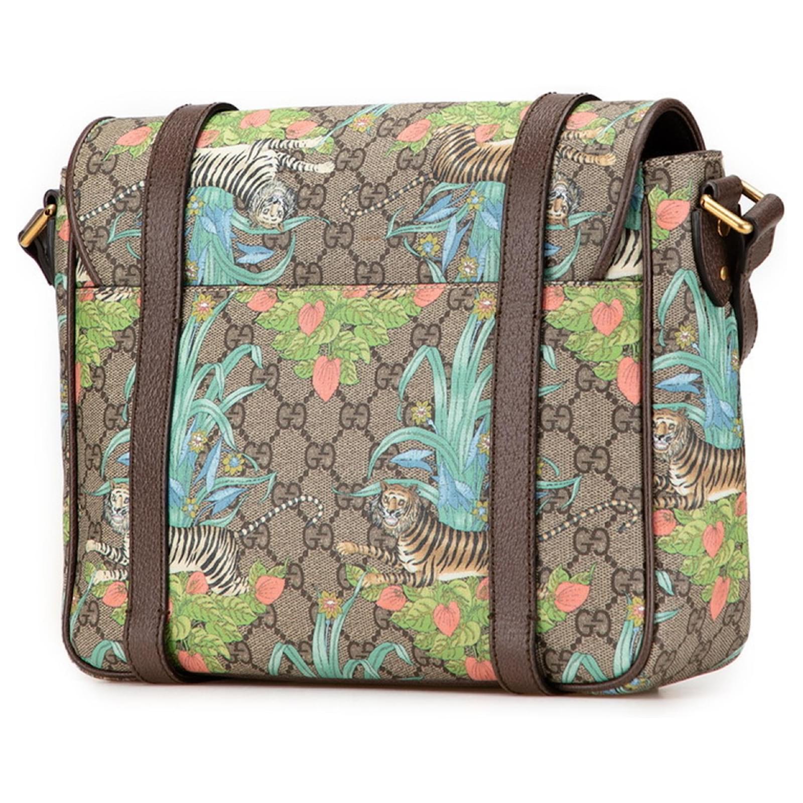 GUCCI GG Supreme Tiger Messenger Bag