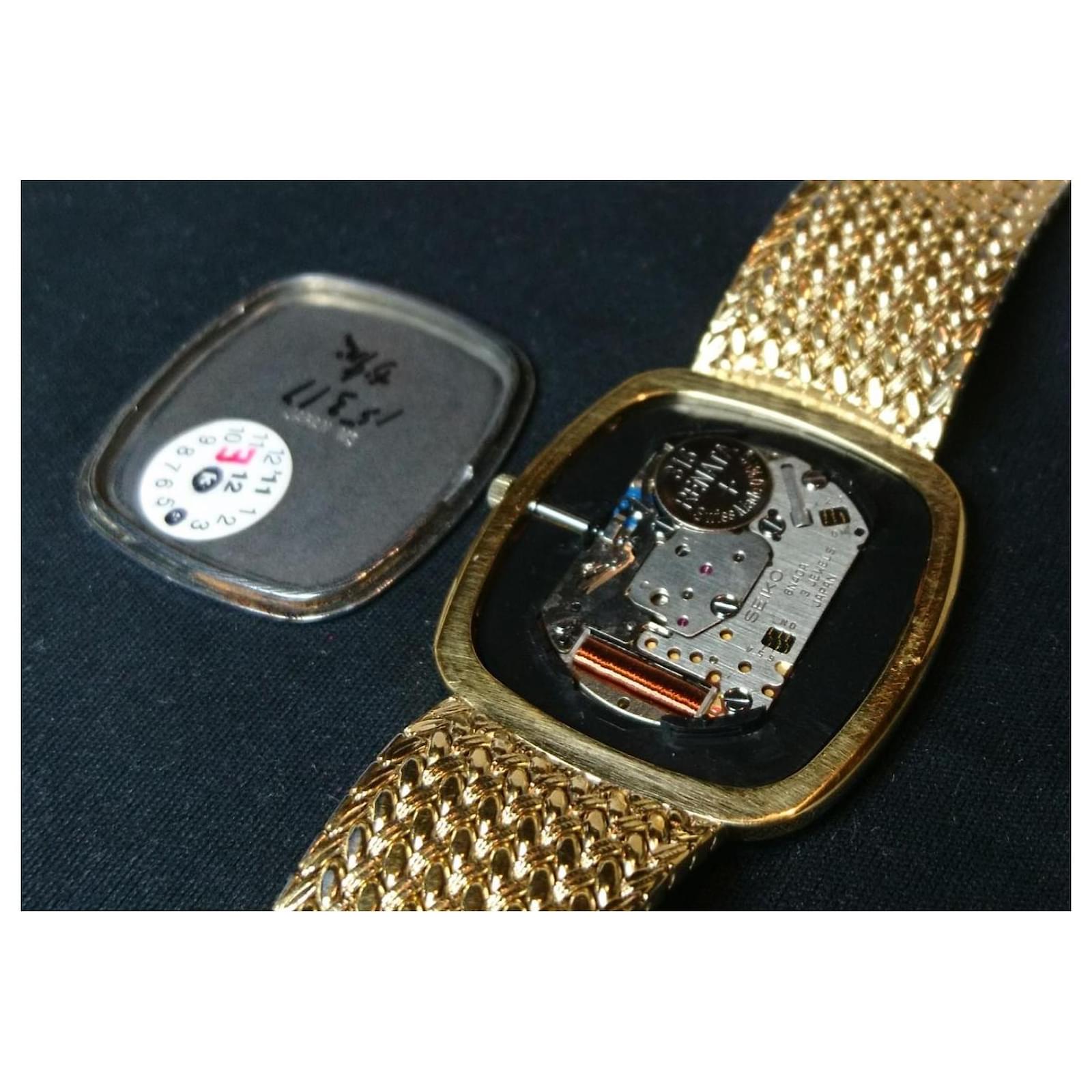 Relógio de quartzo retrô banhado a ouro Seiko Dolce ref. 8N40-5040