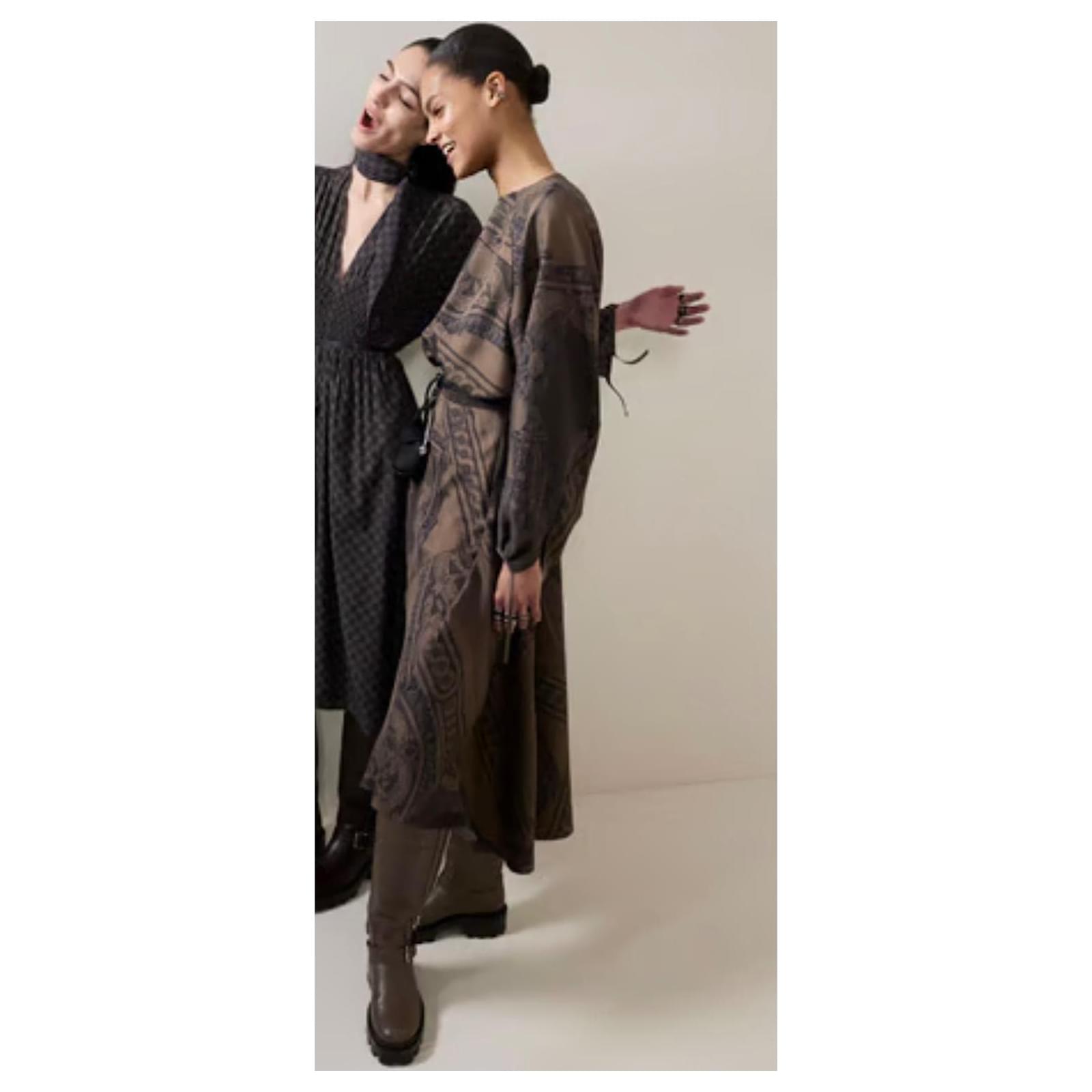 Hermès Hermes Silk Dress FR 38 Brown ref.2593084 - Joli Closet