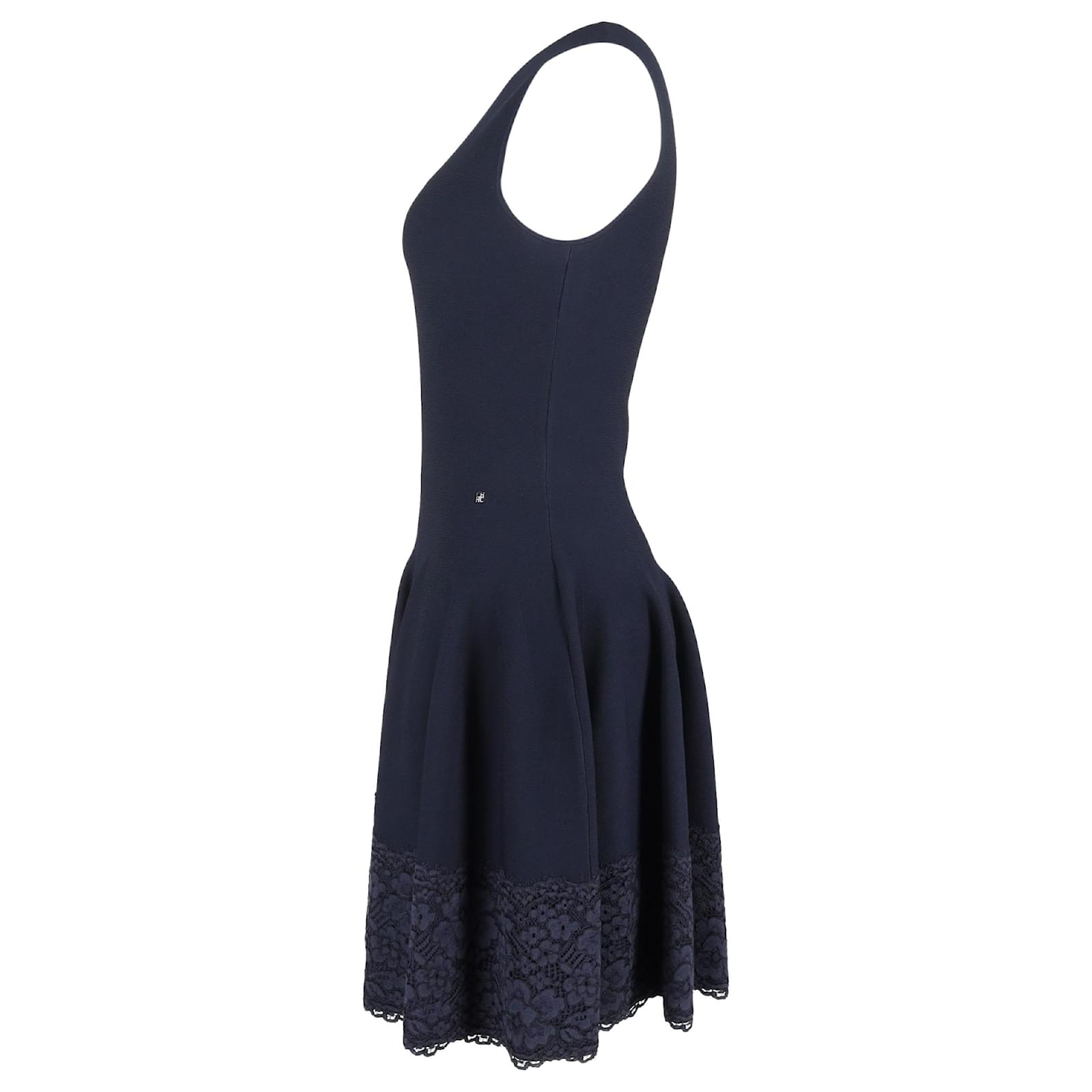 Carolina Herrera Lace-Trimmed Drop Waist Midi Dress in Navy Blue Polyester ref.2602091 - Joli Closet Carolina Herrera Lace-Trimmed Drop Waist Midi Dress in Navy Blue Polyester ref.2602091 - Joli Closet