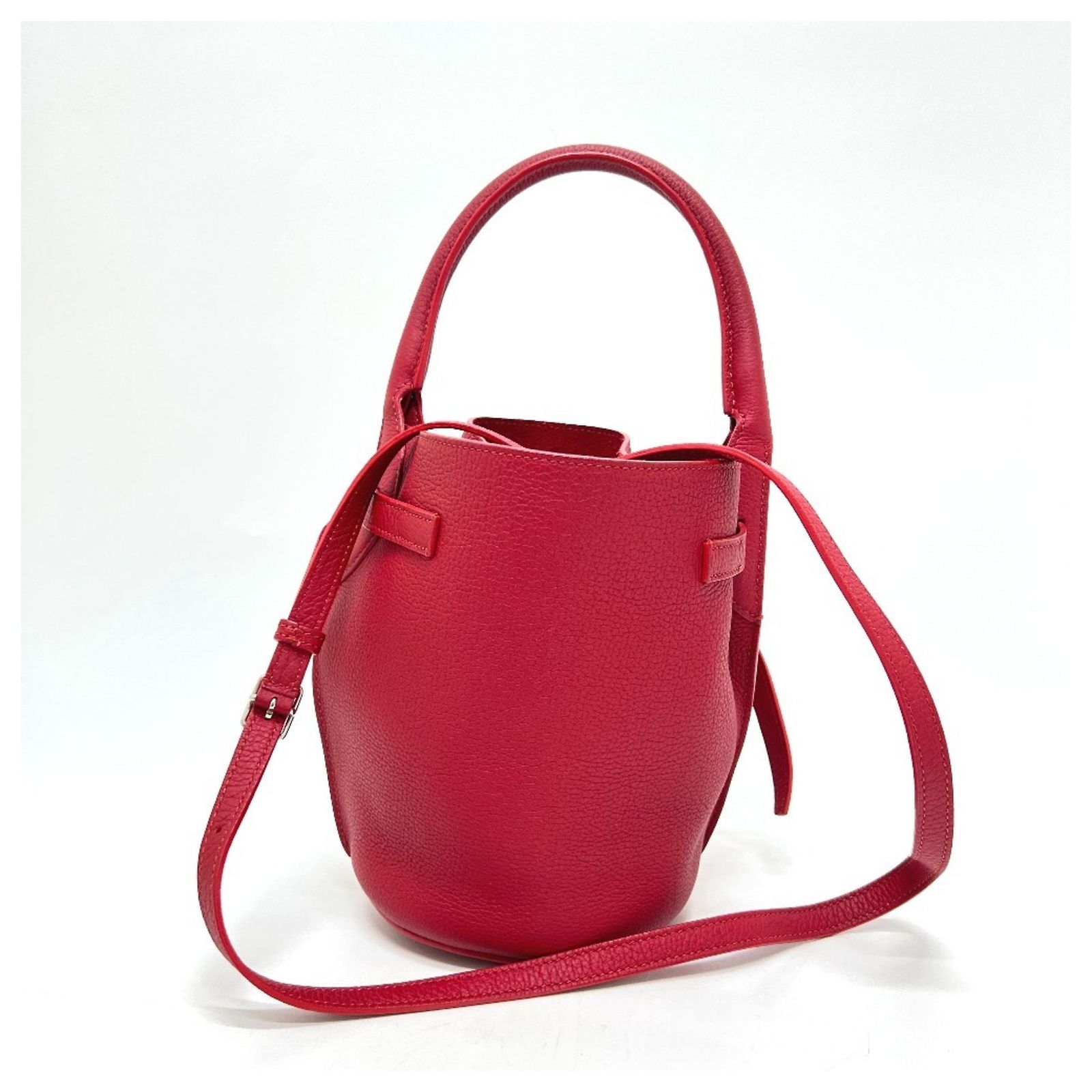 Celine Quilted Drawstring Bucket Bag in Deep Red Celine Supple Grained Calfskin Big Bag Bucket Red 1754562  main image 3