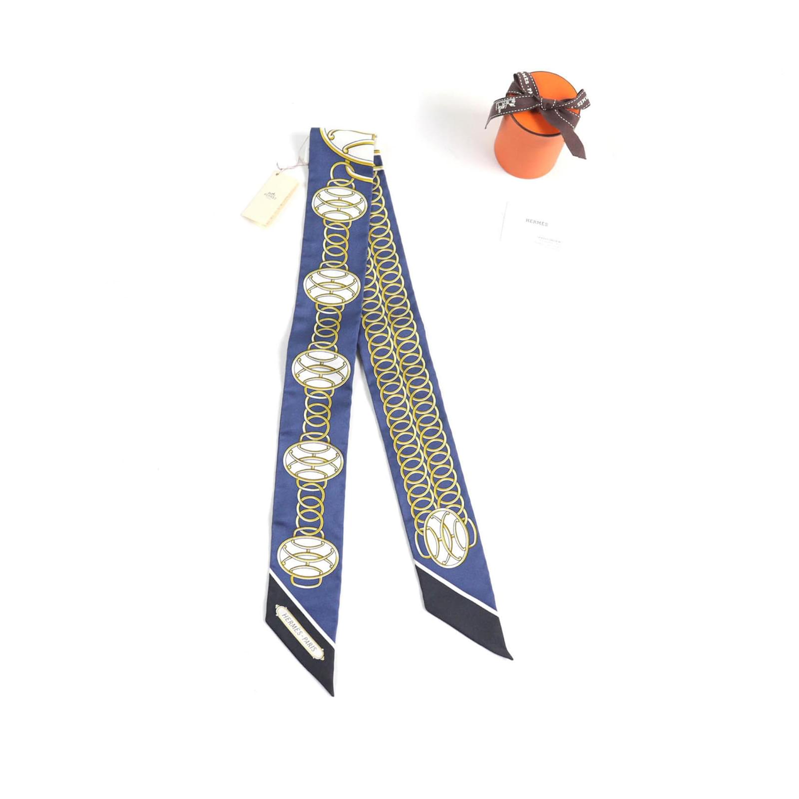 Hermès HERMES Twilly Lift Profile Silk Scarf ref.2623778 - Joli Closet