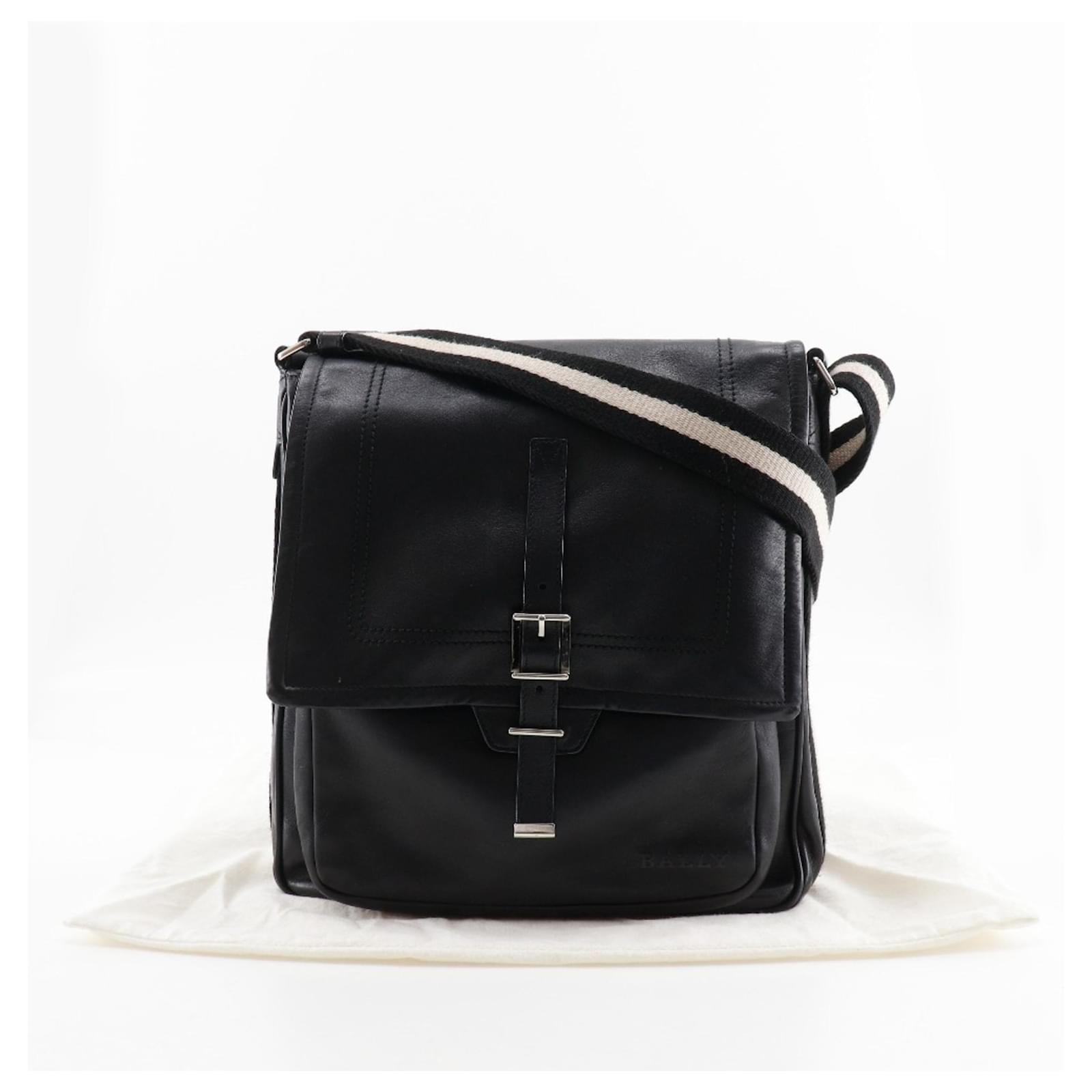 Bally Trainspotting Shoulder Bag Black Leather ref.2638120 - Joli