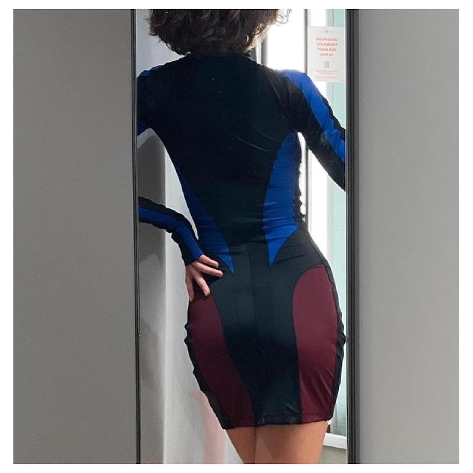 Thierry Mugler Mugler x H&M discontinued Spiral Panel Bodycon Mini-dress Black Blue Dark red Polyester ref.2645732 - Joli Closet Thierry Mugler Mugler x H&M discontinued Spiral Panel Bodycon Mini-dress Black Blue Dark red Polyester ref.2645732 - Joli Closet
