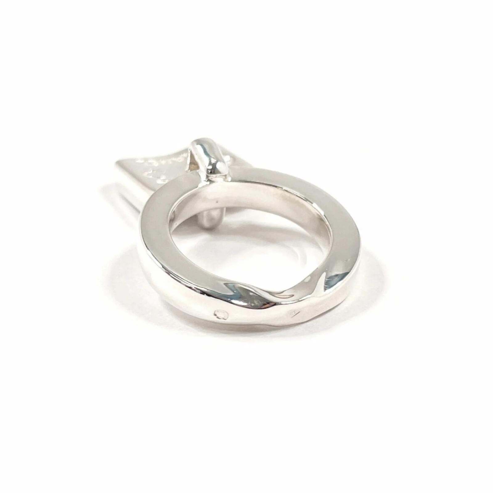 CHANEL Camellia No. 5 Clover Plate Ring Silvery Silver ref.2659671