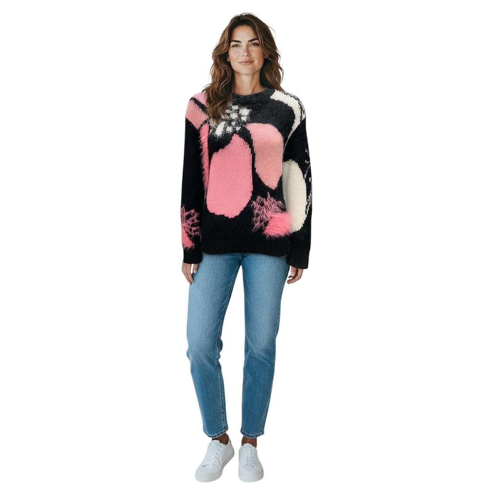 Chanel Black / White / Pink Cashmere Knit Pullover Sweater