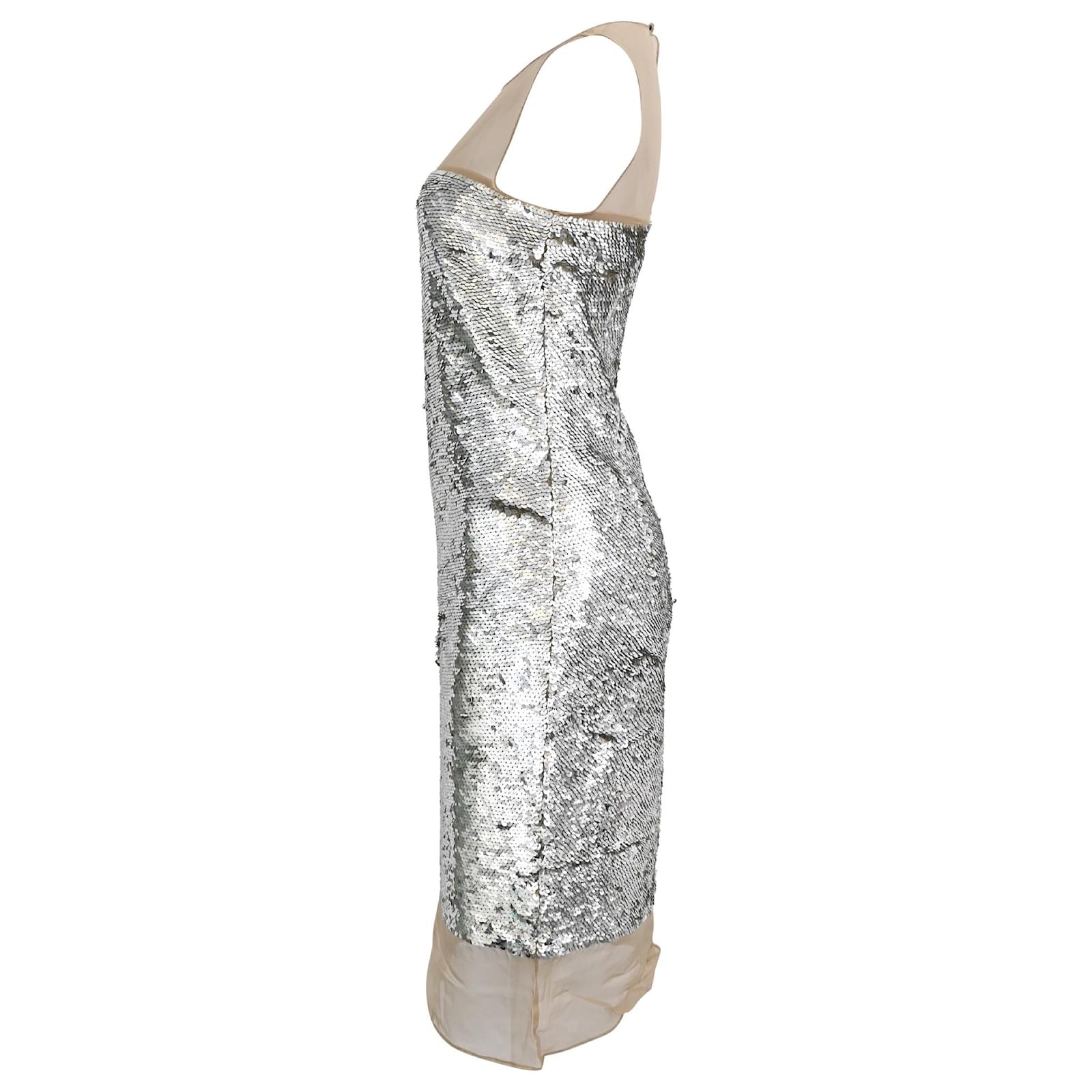 Michael Kors Bateau Neckline Knee-Length Dress in Silver Sequin Silvery Metallic ref.2687497 - Joli Closet Michael Kors Bateau Neckline Knee-Length Dress in Silver Sequin Silvery Metallic ref.2687497 - Joli Closet