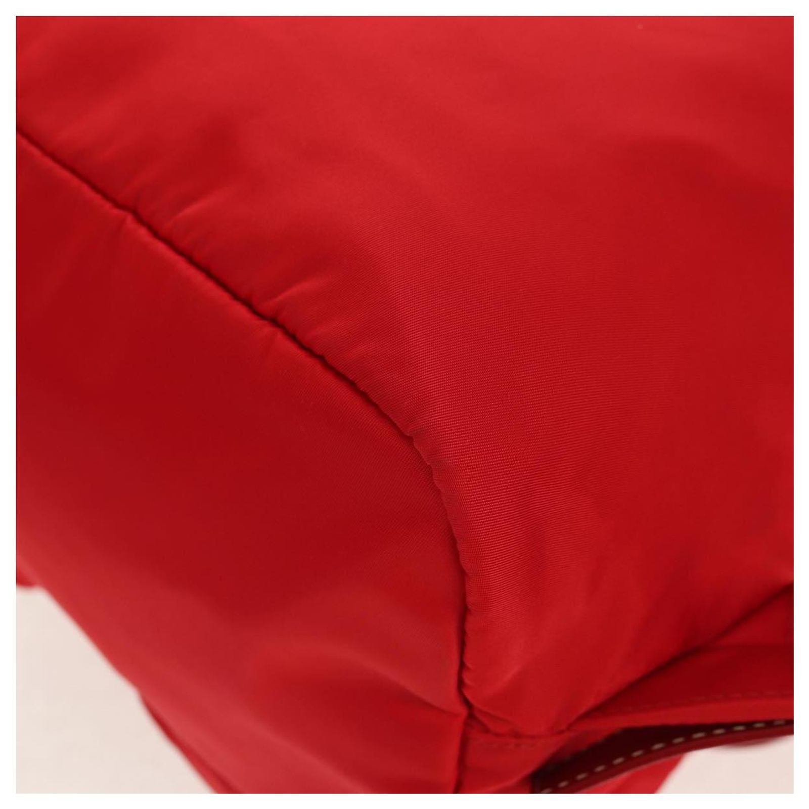 PRADA Backpack Nylon Red Gold Auth 158701V Prada Nylon Tessuto Logo Backpack Red ref.2466285 - Joli Closet main image 3