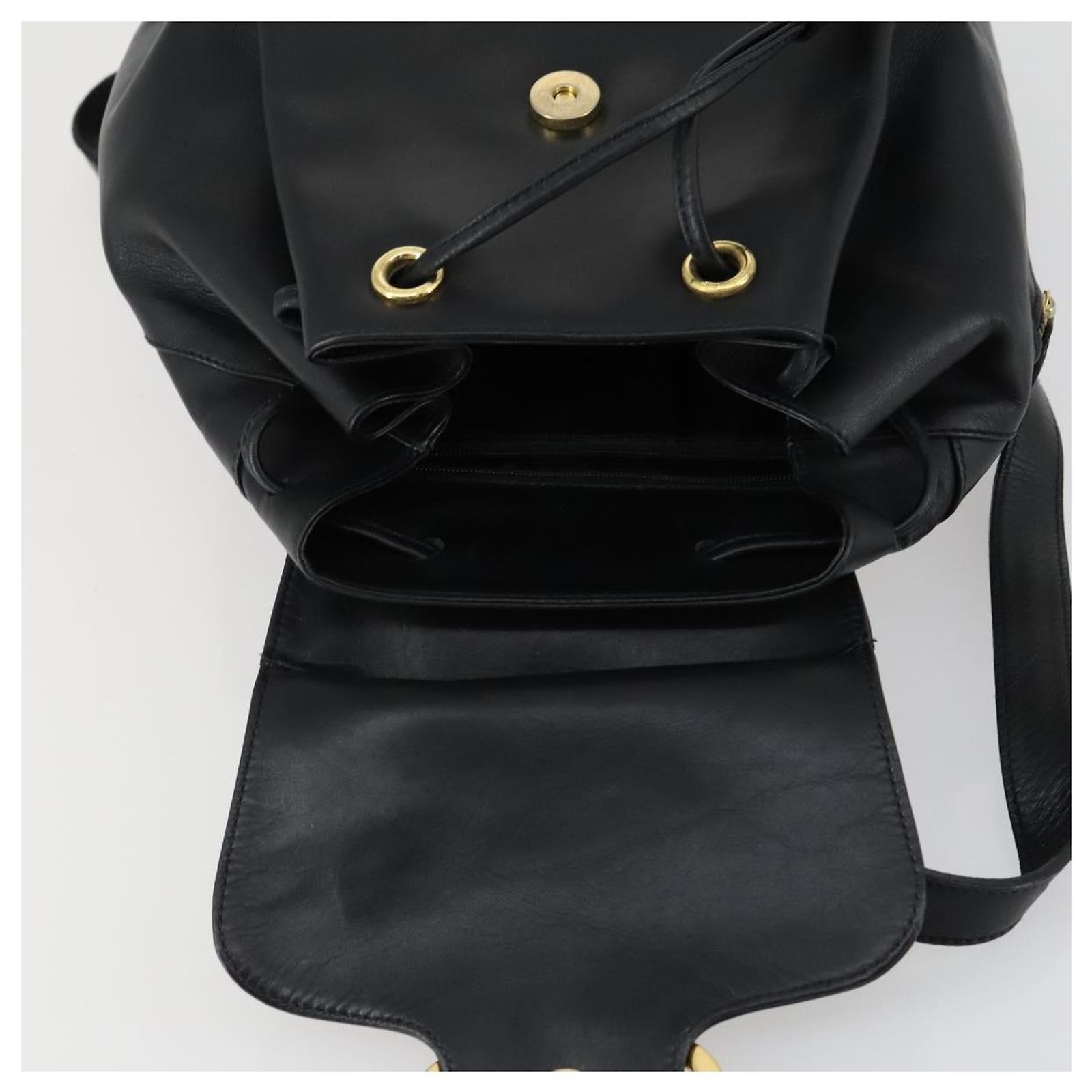 Salvatore Ferragamo Gancini Backpack Leather Black Gold Auth  display picture 1