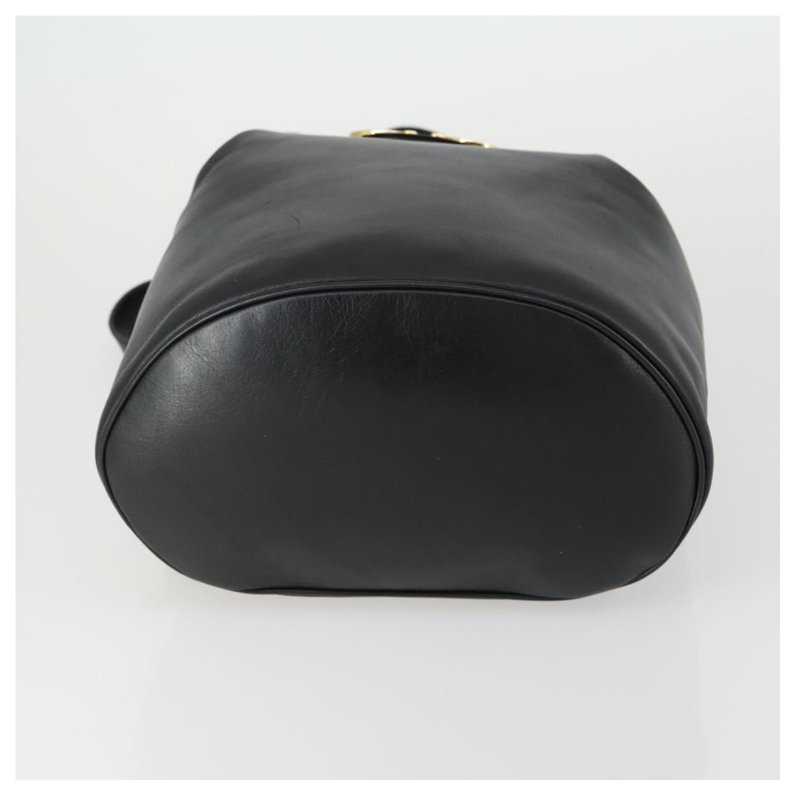 Salvatore Ferragamo Gancini Backpack Leather Black Gold Auth  display picture 2