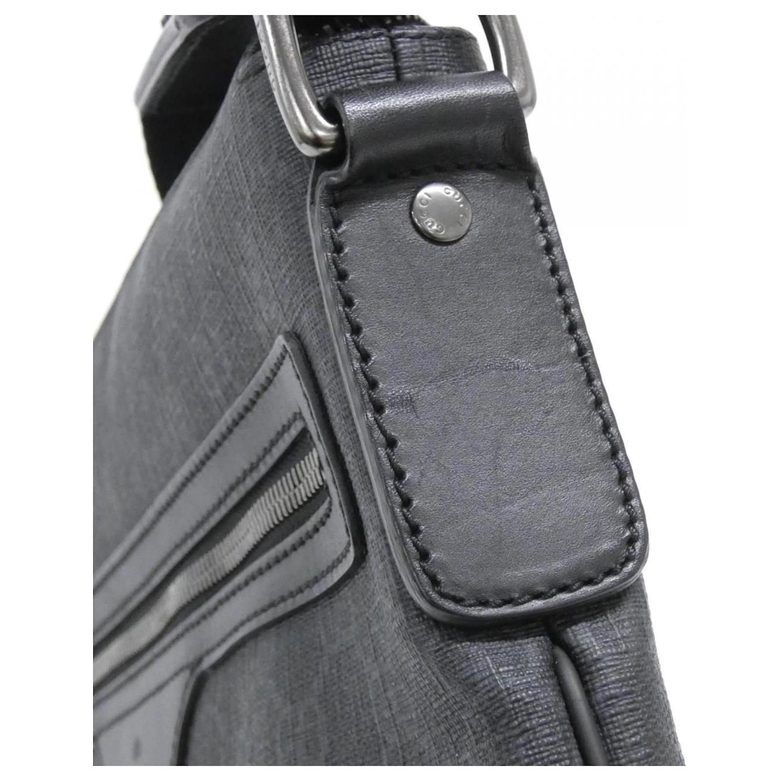 グッチ 322279 KHN7R ショルダーバッグ GUCCI】グッチ『GGスプリーム メッセンジャーバッグ』322279 メンズ