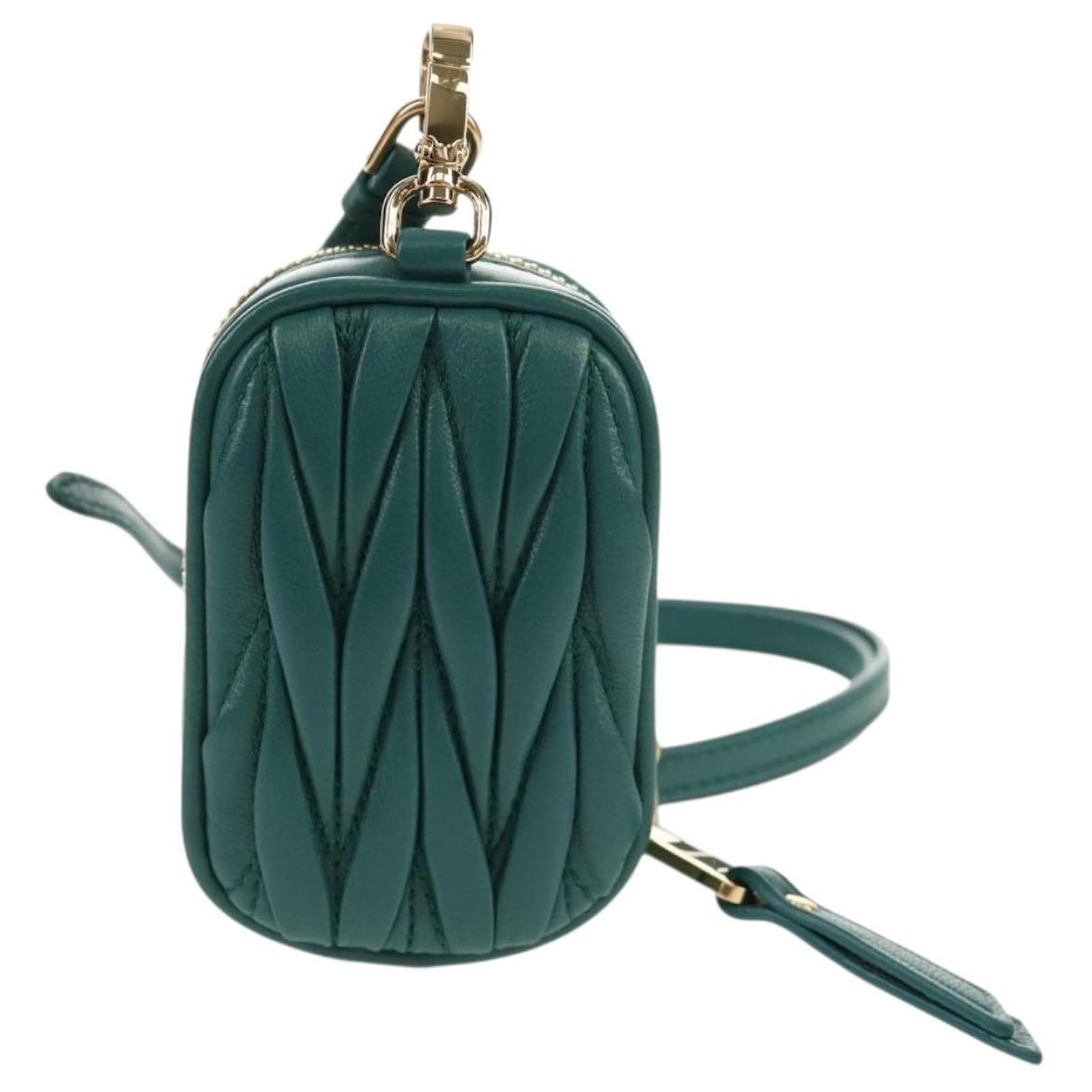 Miu Miu Matelasse Pouch Leather Green Gold Auth 158101SM Golden