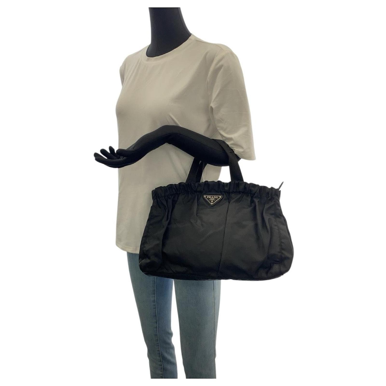 Prada Nylon Tessuto Logo Tote Bag Black ref.JC2757968 (Sold